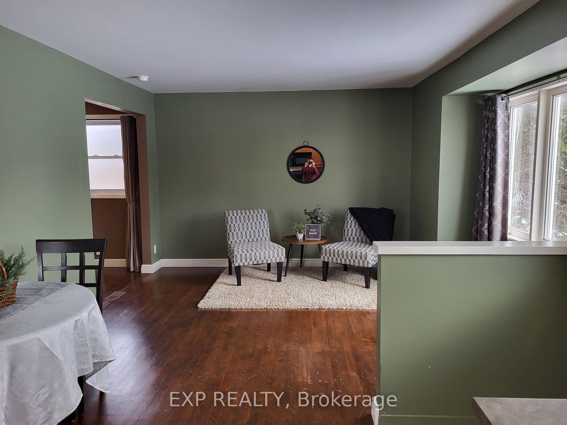 Photo 10 of 340 Mcnab Avenue, Renfrew — HOMEH