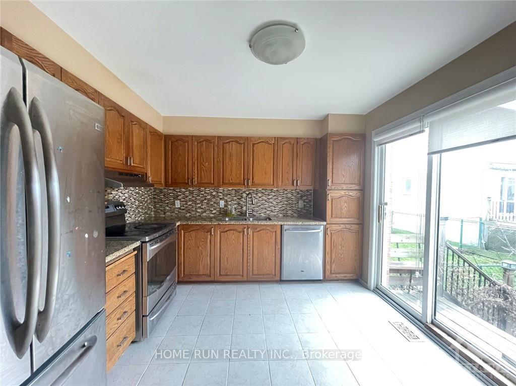 Photo 5 of 25 Covington Place, Ottawa, Centrepointe — HOMEH