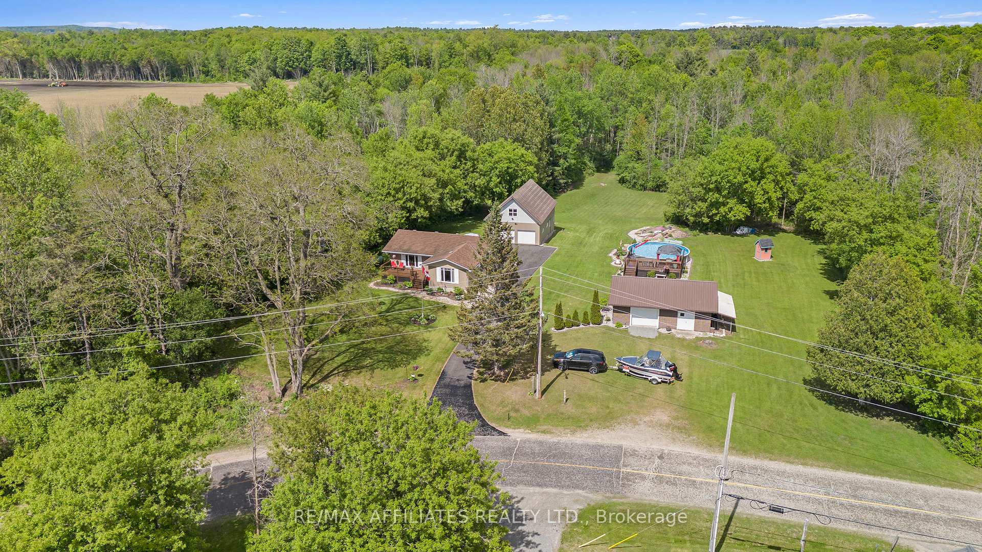 Photo 7 of 157 Perth Street, Rideau Lakes, Rideau Lakes (South Crosby) Twp — HOMEH
