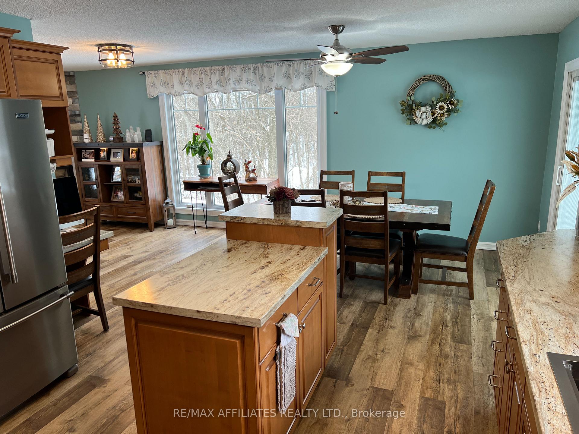 Photo 10 of 157 Perth Street, Rideau Lakes, Rideau Lakes (South Crosby) Twp — HOMEH
