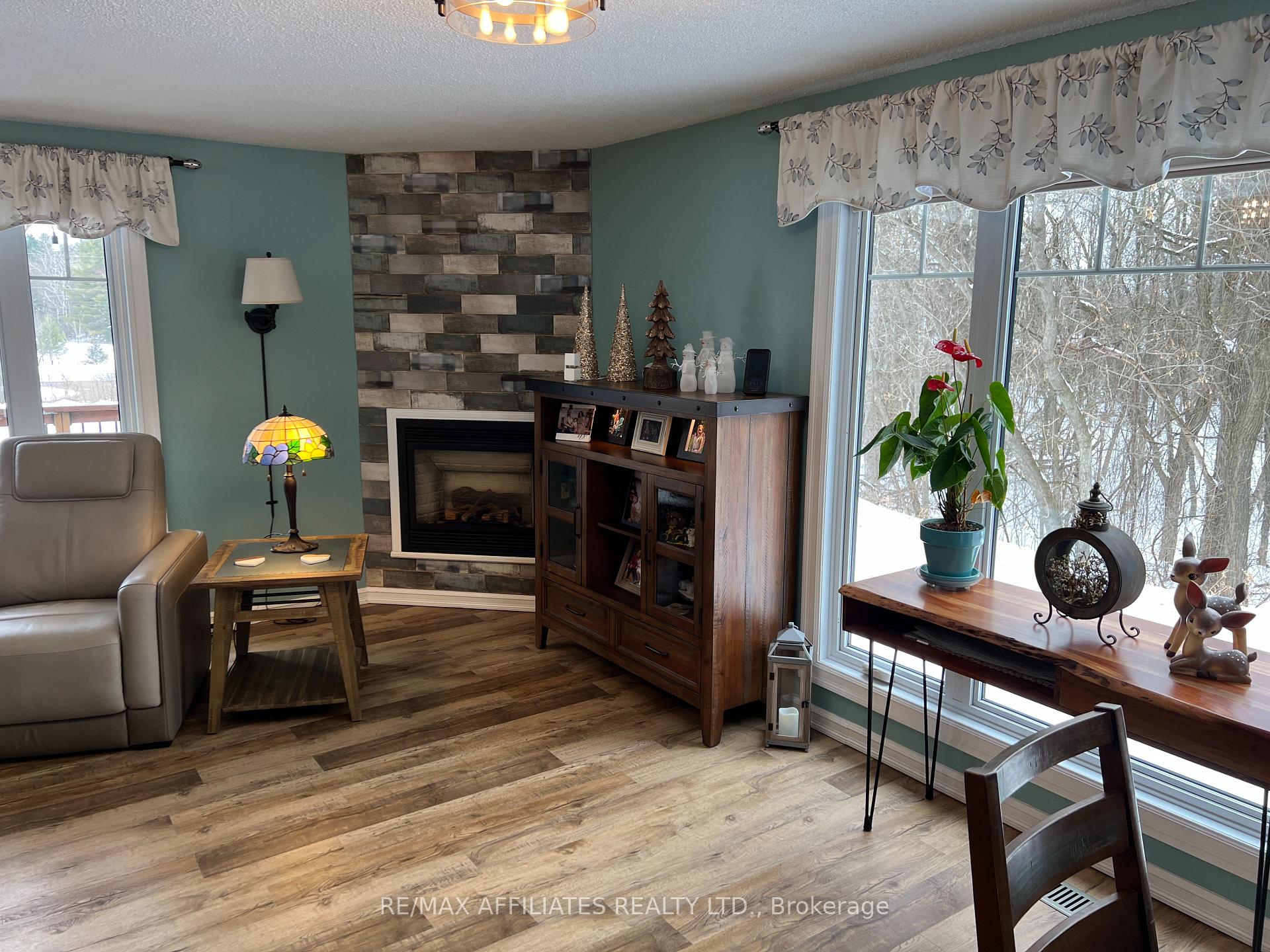 Photo 12 of 157 Perth Street, Rideau Lakes, Rideau Lakes (South Crosby) Twp — HOMEH