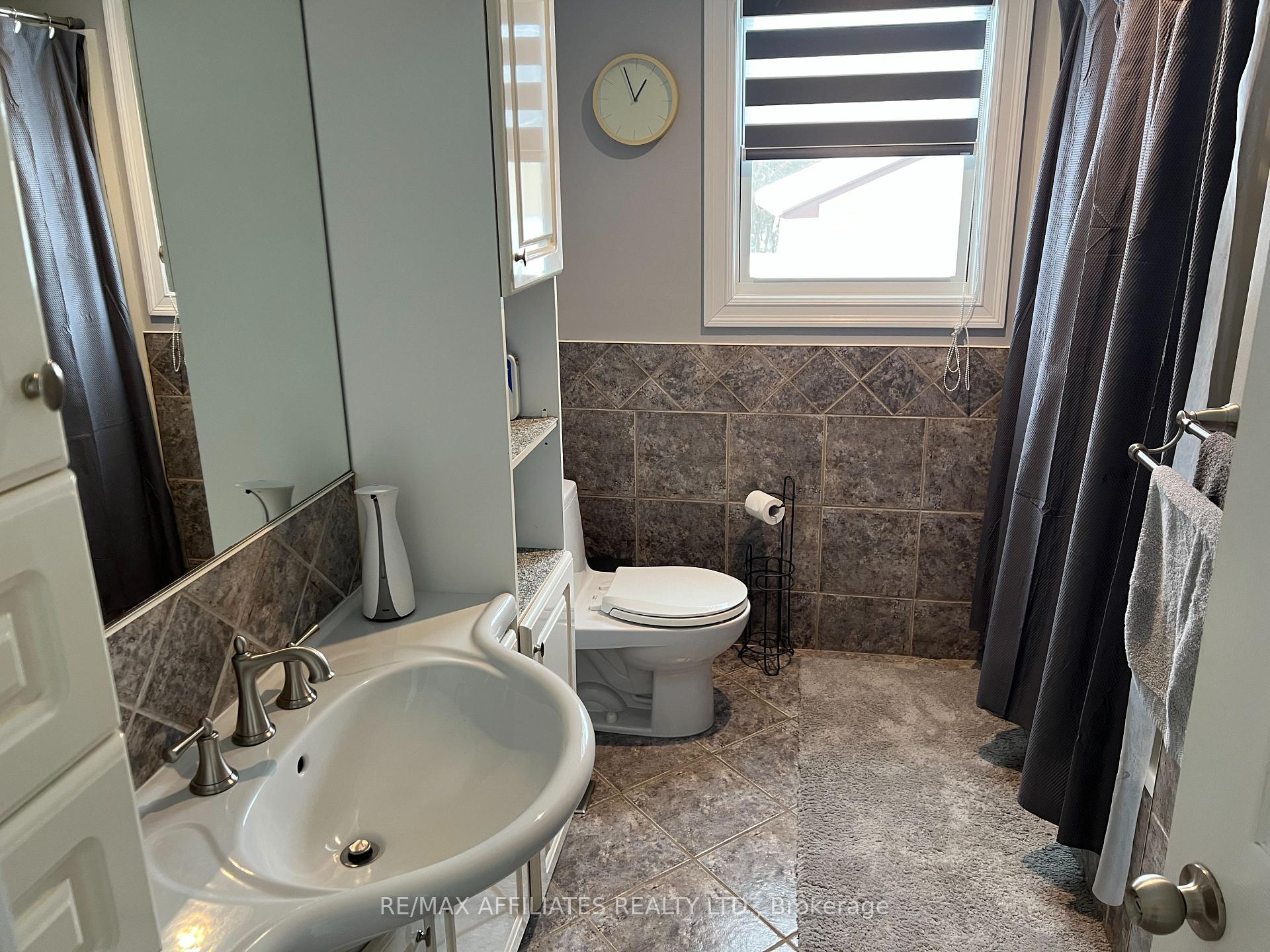 Photo 16 of 157 Perth Street, Rideau Lakes, Rideau Lakes (South Crosby) Twp — HOMEH