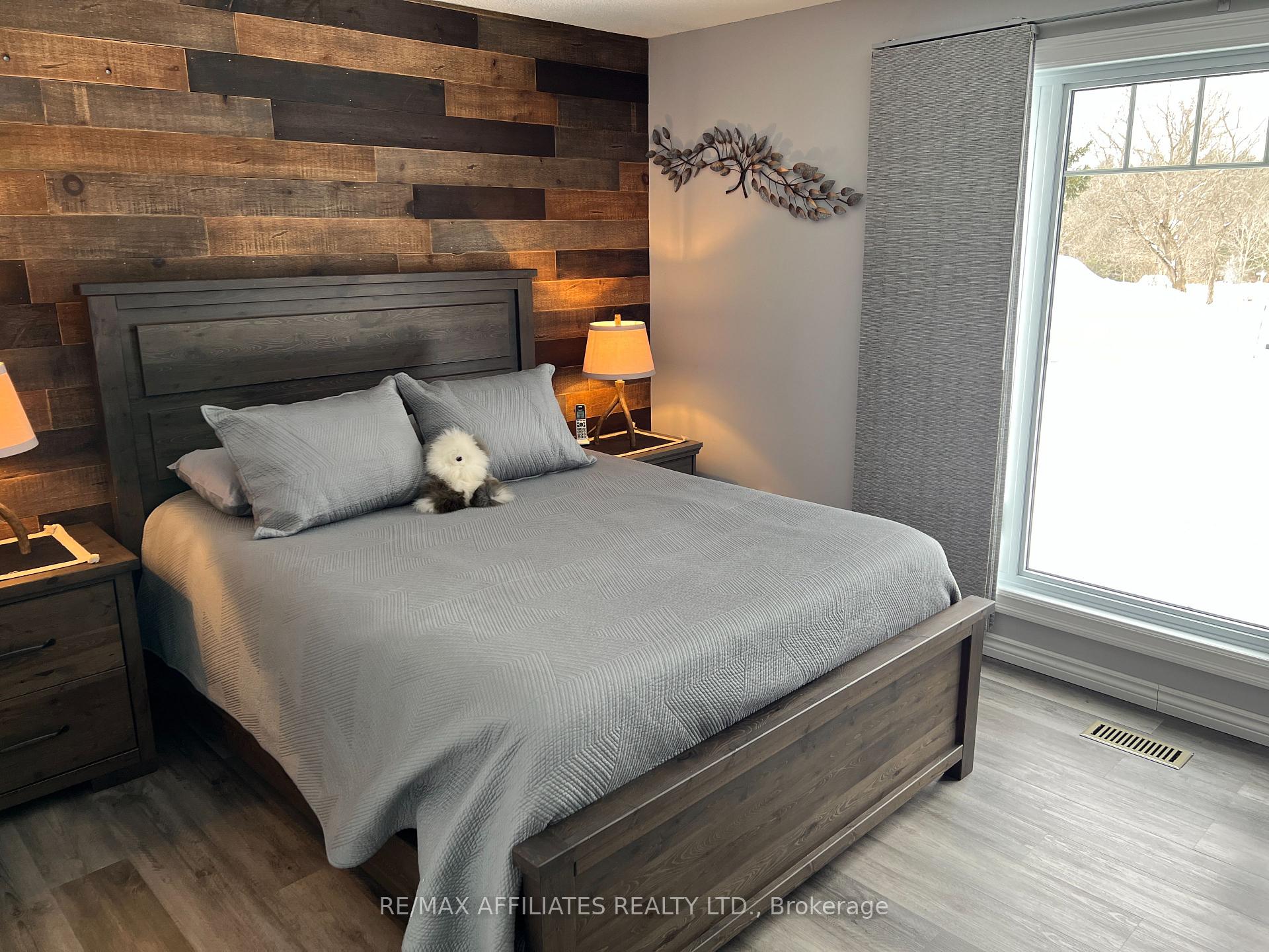 Photo 17 of 157 Perth Street, Rideau Lakes, Rideau Lakes (South Crosby) Twp — HOMEH