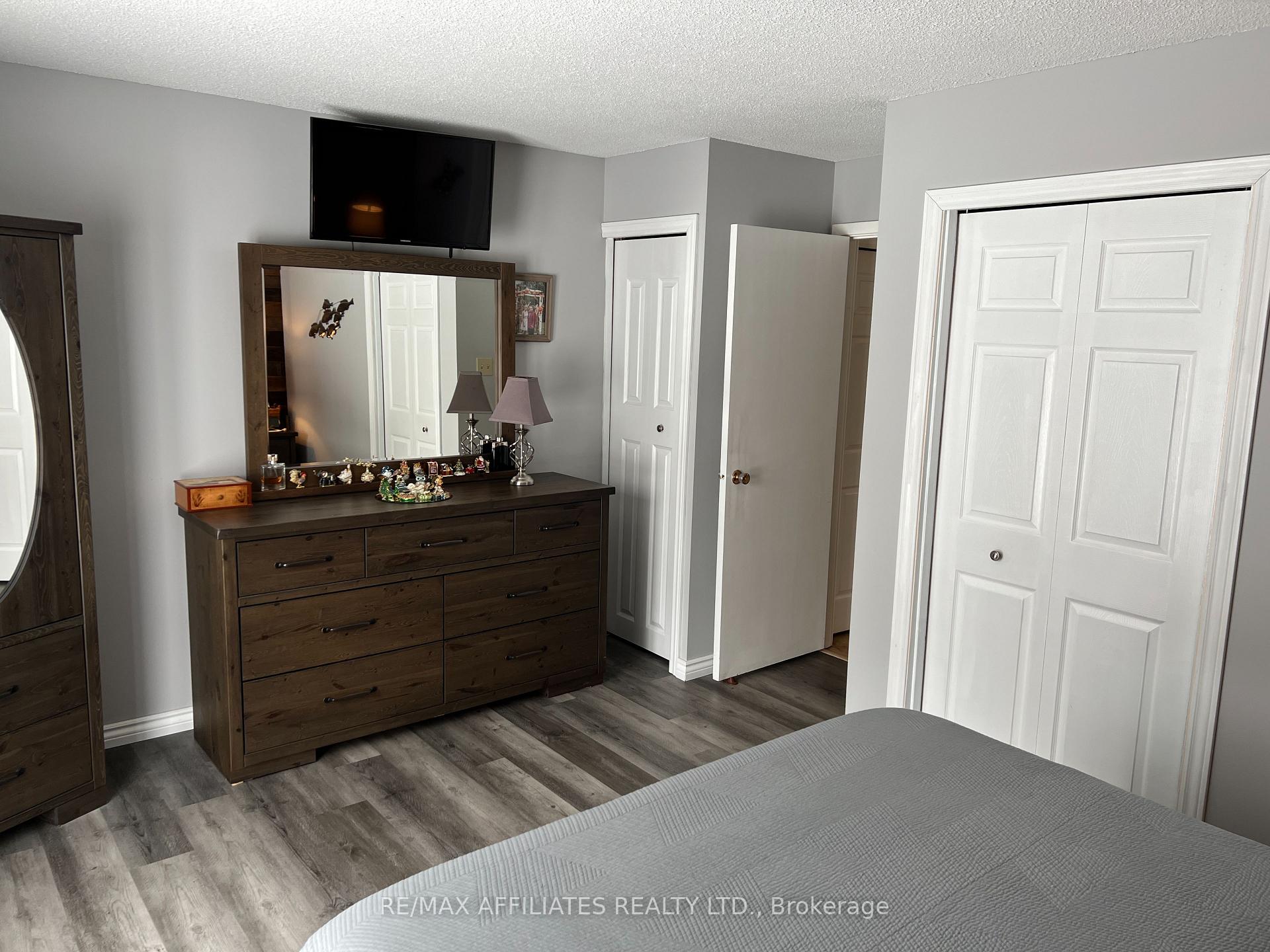 Photo 18 of 157 Perth Street, Rideau Lakes, Rideau Lakes (South Crosby) Twp — HOMEH