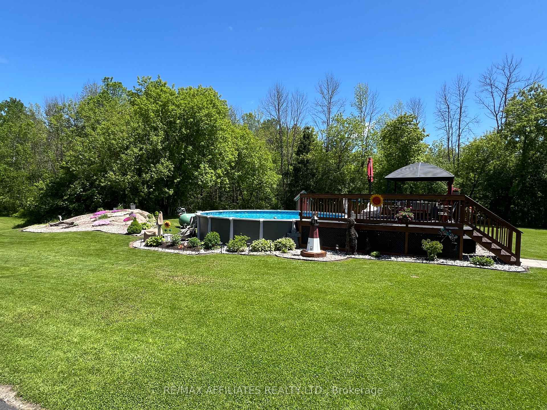 Photo 36 of 157 Perth Street, Rideau Lakes, Rideau Lakes (South Crosby) Twp — HOMEH