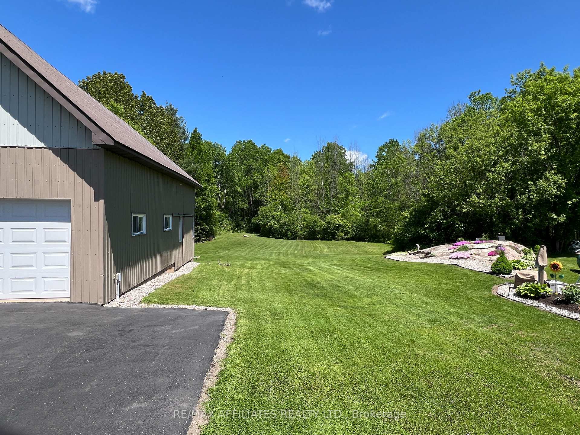 Photo 37 of 157 Perth Street, Rideau Lakes, Rideau Lakes (South Crosby) Twp — HOMEH