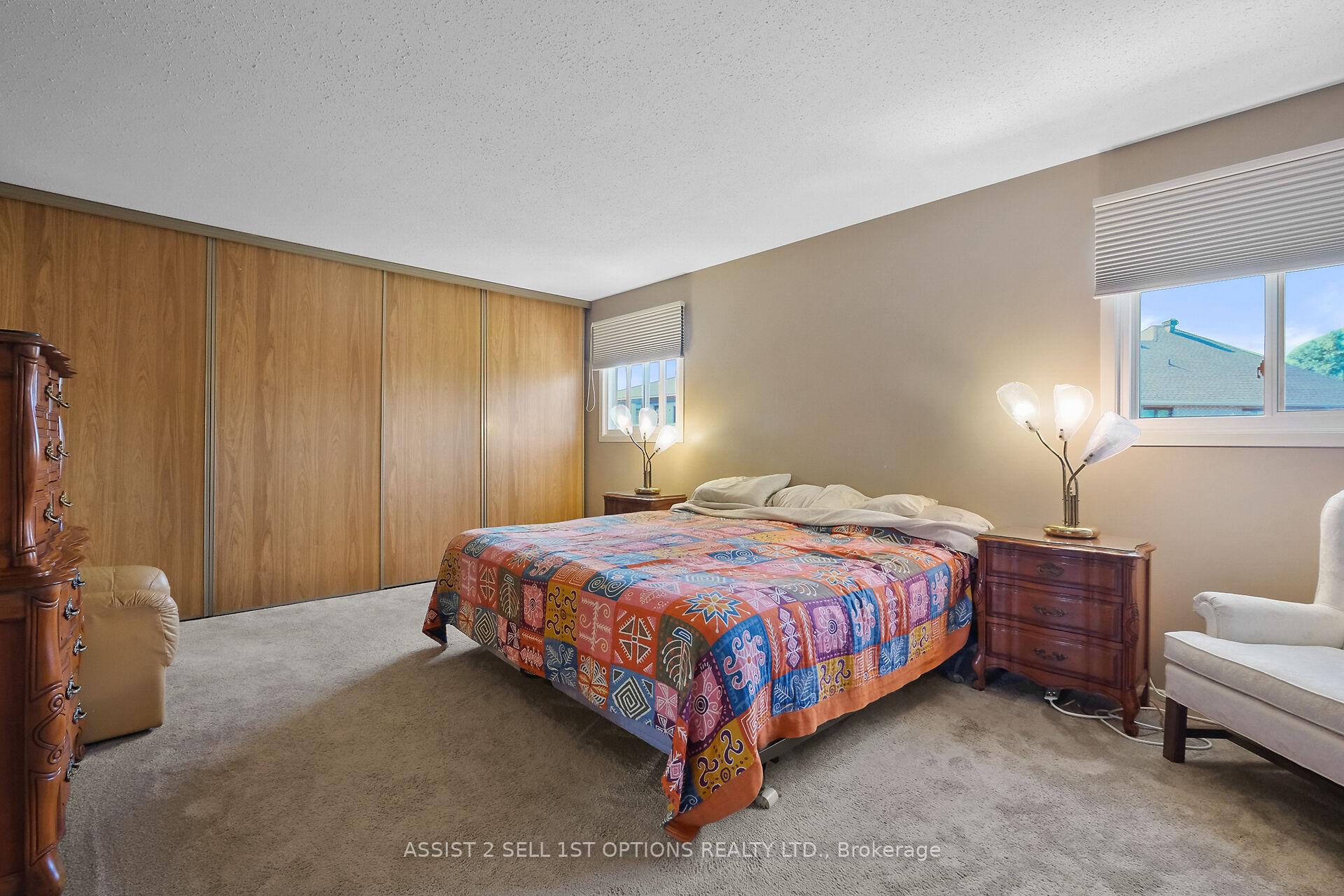 Photo 21 of 20 Colfax Street, Ottawa, Craig Henry/Woodvale — HOMEH