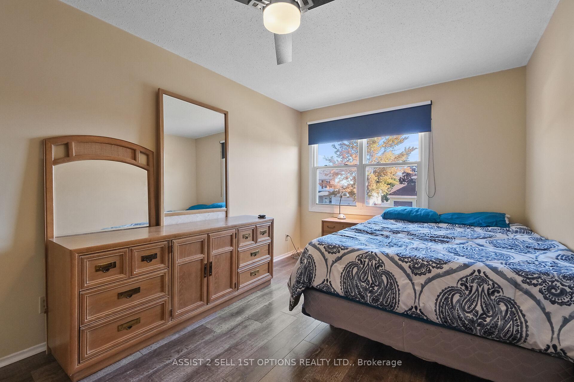 Photo 25 of 20 Colfax Street, Ottawa, Craig Henry/Woodvale — HOMEH