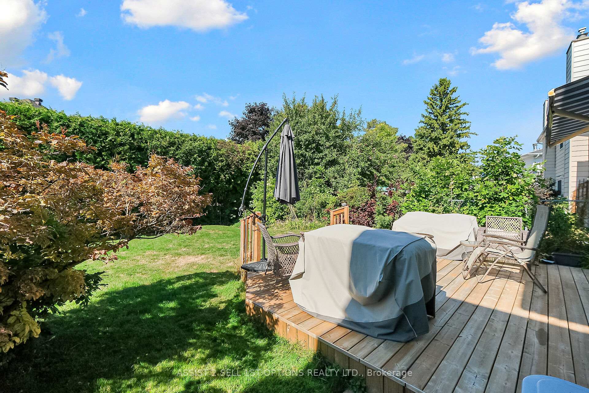 Photo 32 of 20 Colfax Street, Ottawa, Craig Henry/Woodvale — HOMEH