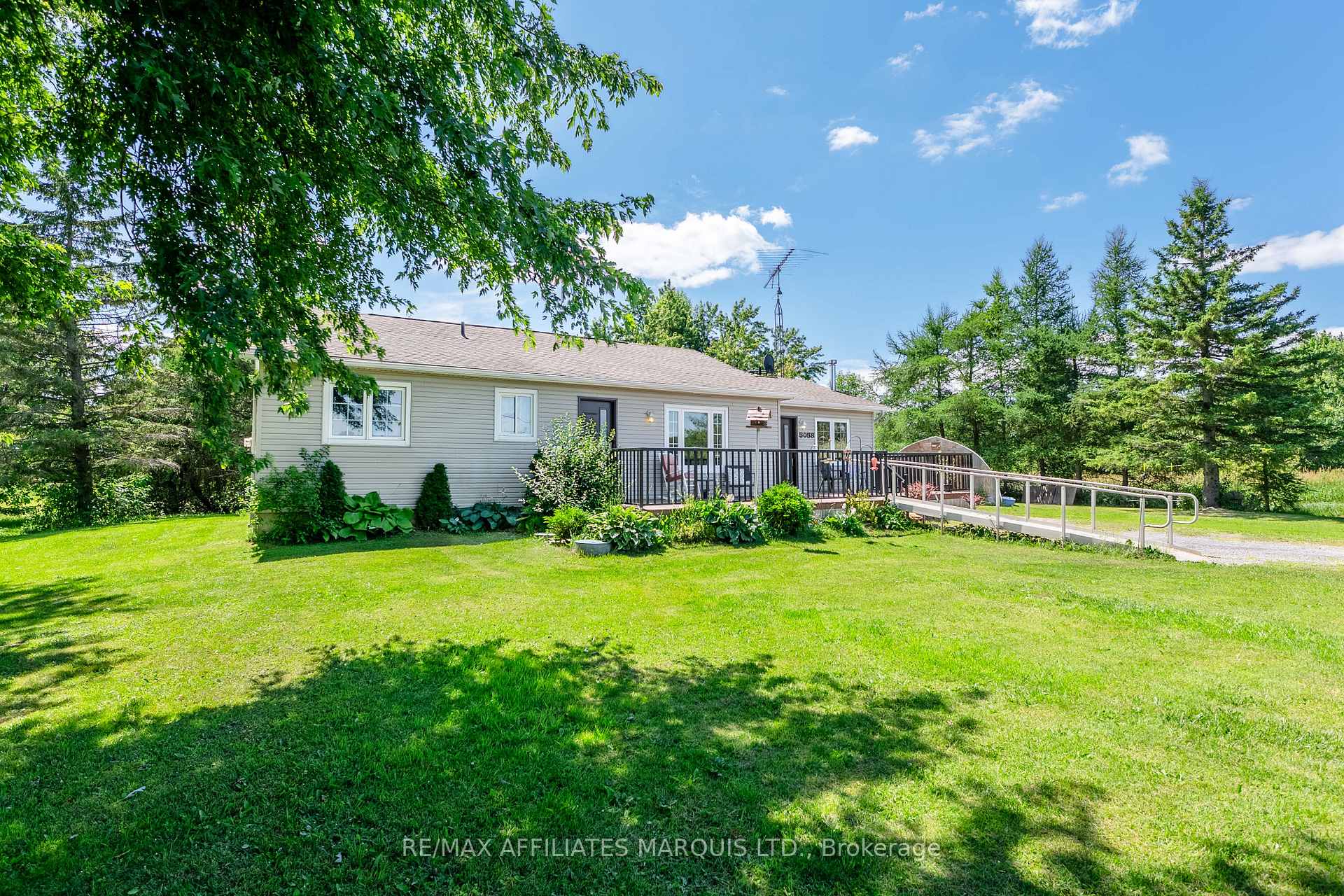 Photo 2 of 5058 Johnson Road, South Glengarry, South Glengarry (Charlottenburgh) Twp — HOMEH