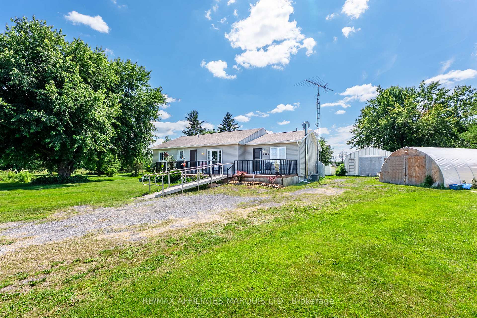 Photo 3 of 5058 Johnson Road, South Glengarry, South Glengarry (Charlottenburgh) Twp — HOMEH