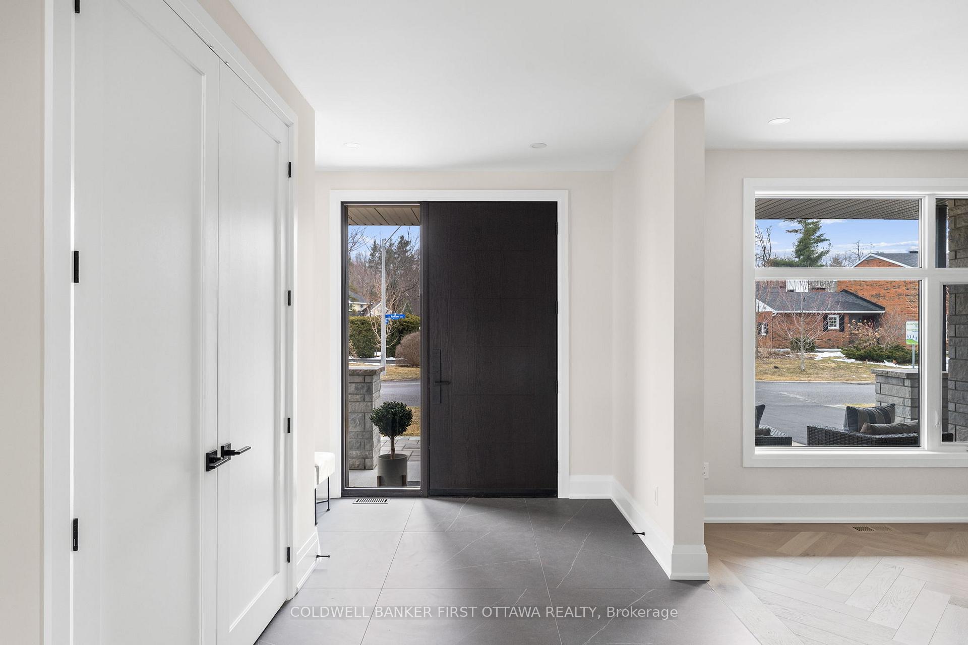 Photo 4 of 42 Parkland Crescent, Ottawa, Arlington Woods — HOMEH