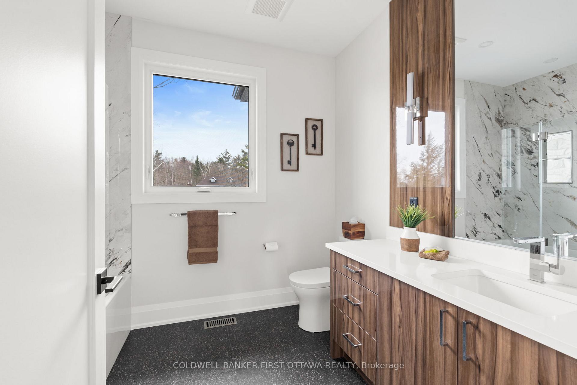 Photo 27 of 42 Parkland Crescent, Ottawa, Arlington Woods — HOMEH