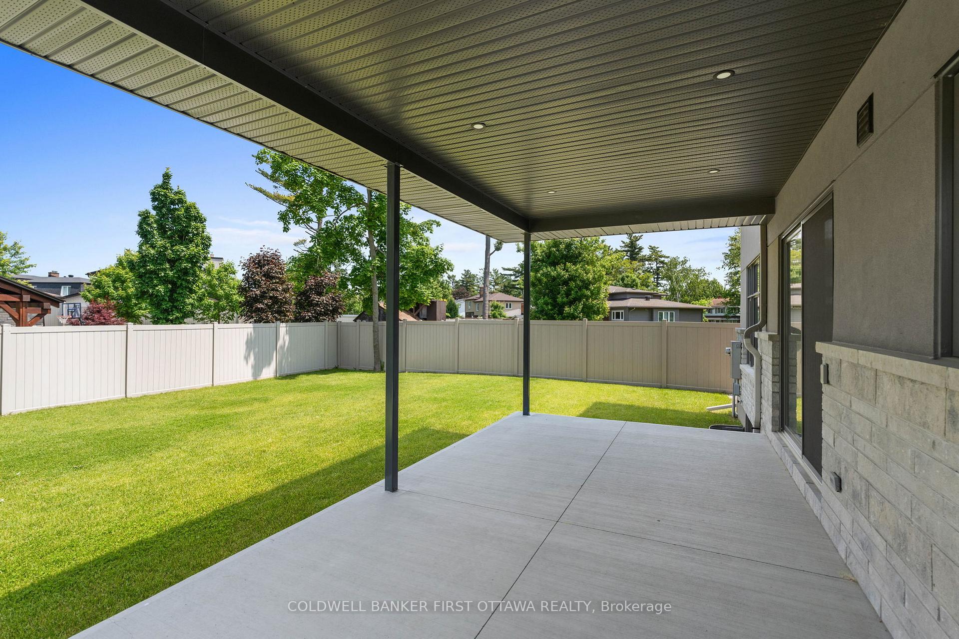 Photo 35 of 42 Parkland Crescent, Ottawa, Arlington Woods — HOMEH