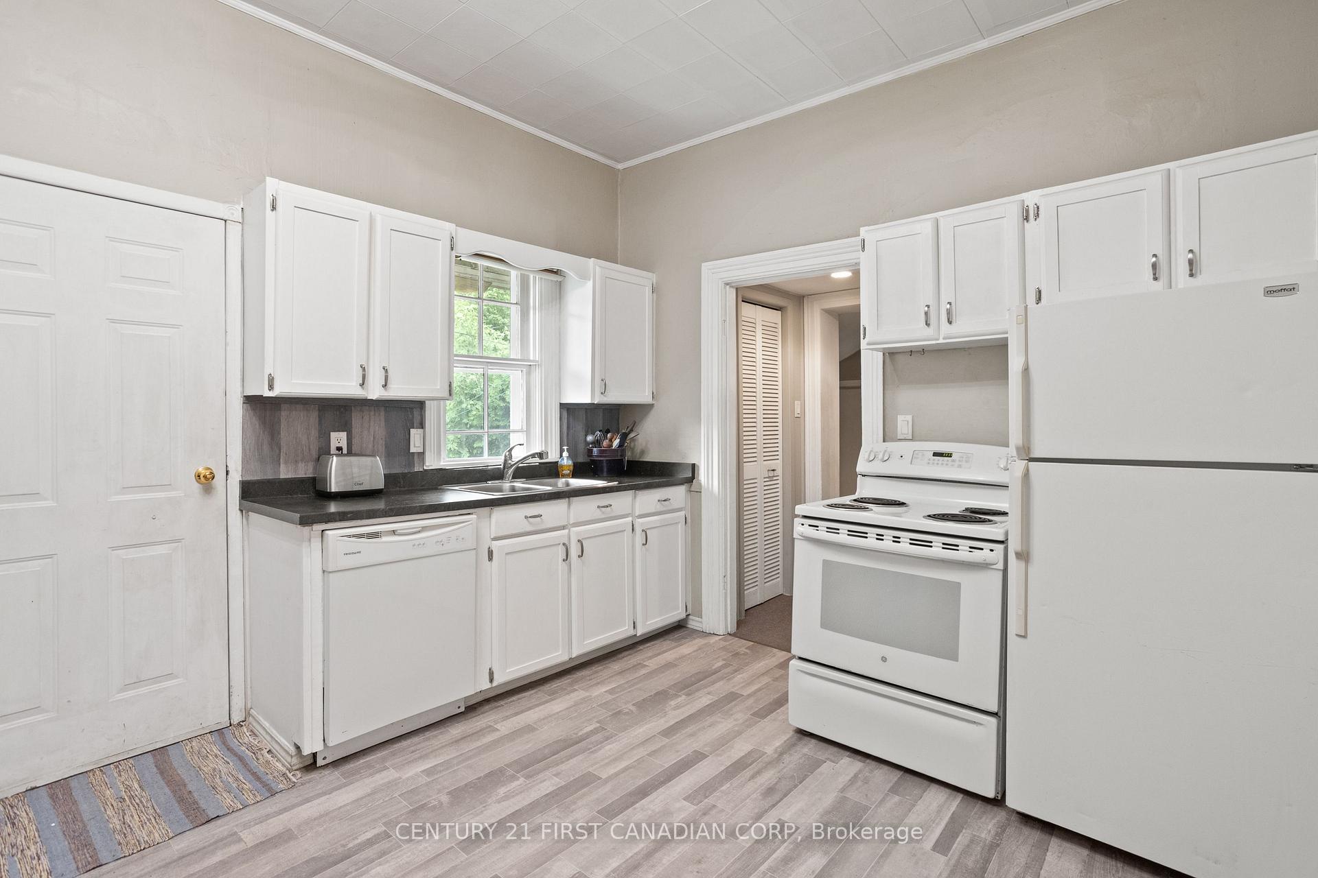 Photo 15 of 77 Main Street S, South Huron, Exeter — HOMEH