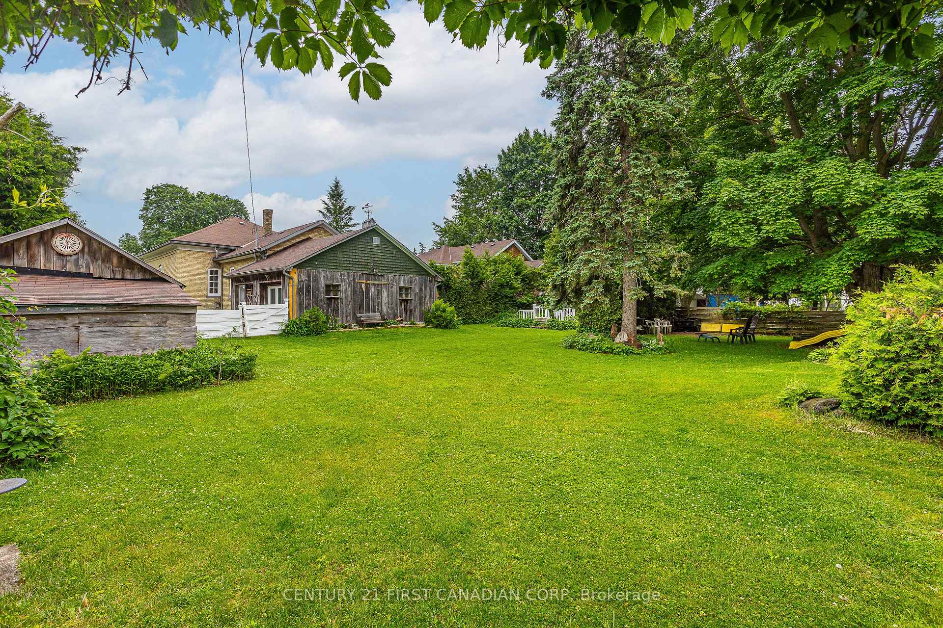 Photo 35 of 77 Main Street S, South Huron, Exeter — HOMEH