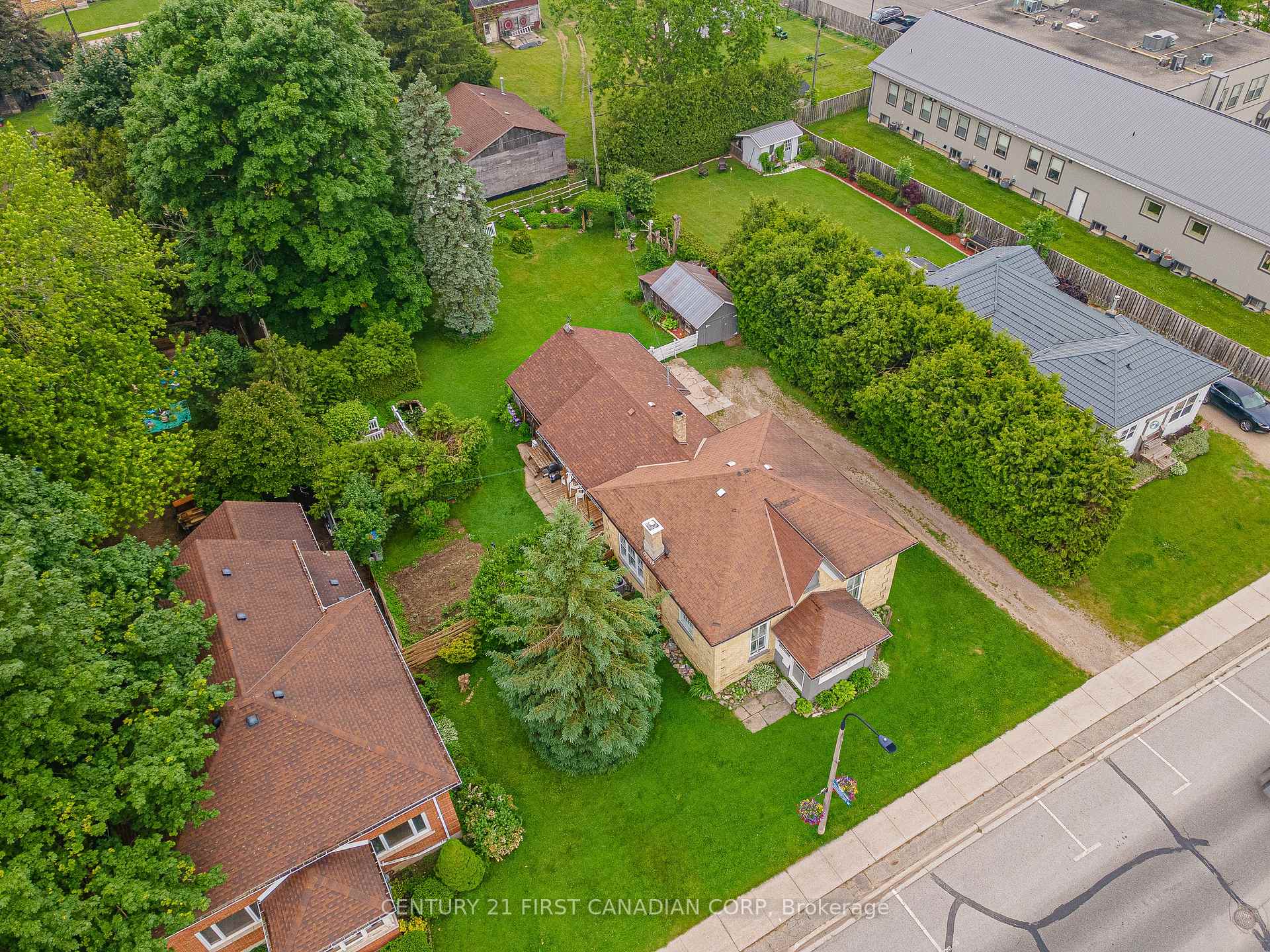 Photo 43 of 77 Main Street S, South Huron, Exeter — HOMEH