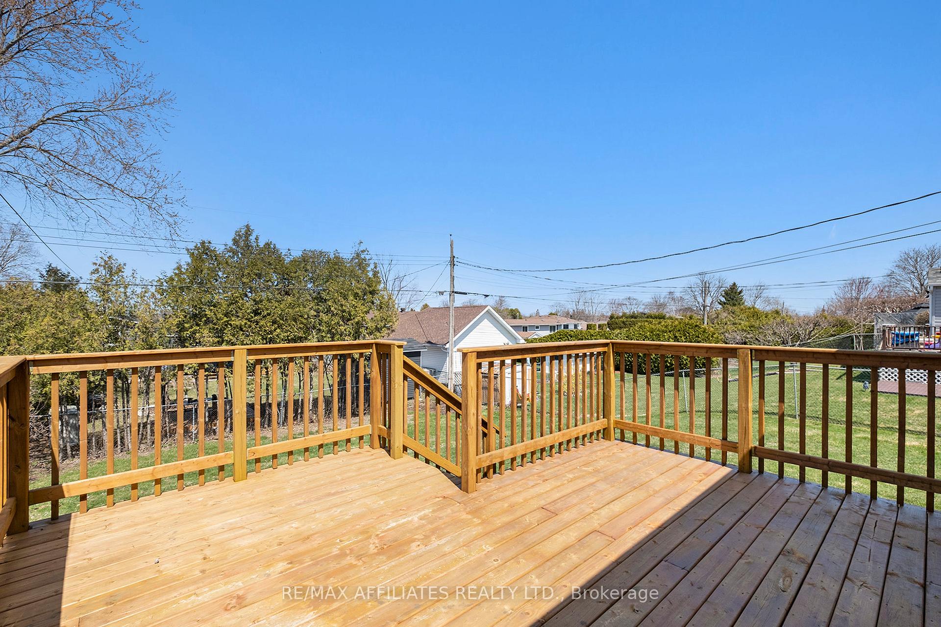 Photo 24 of 14 Ross Street E, Smiths Falls — HOMEH