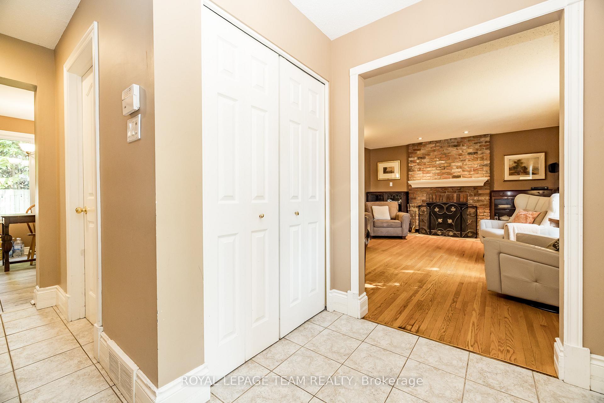 Photo 4 of 47 Glendenning Drive, Ottawa, Arlington Woods — HOMEH