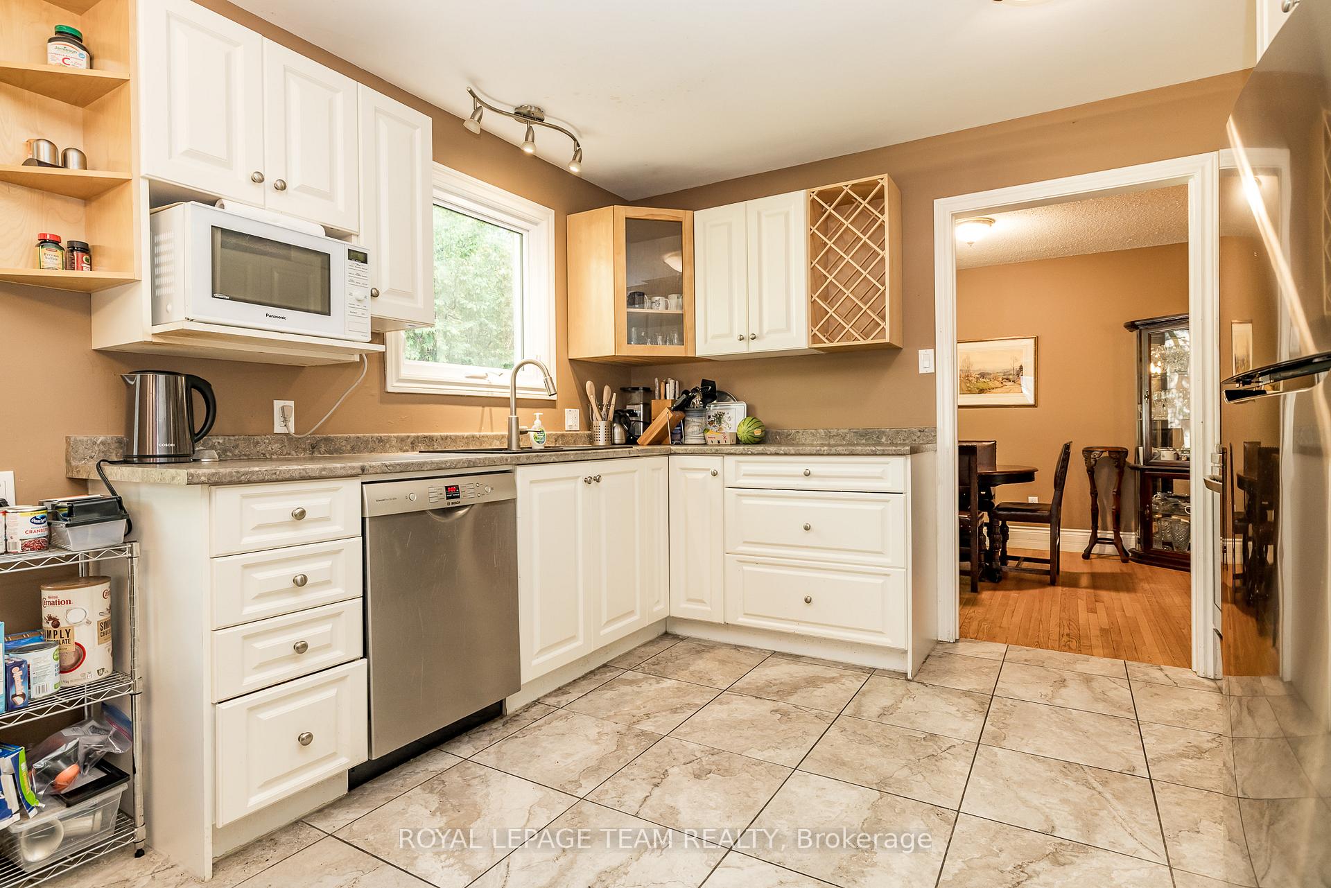 Photo 9 of 47 Glendenning Drive, Ottawa, Arlington Woods — HOMEH