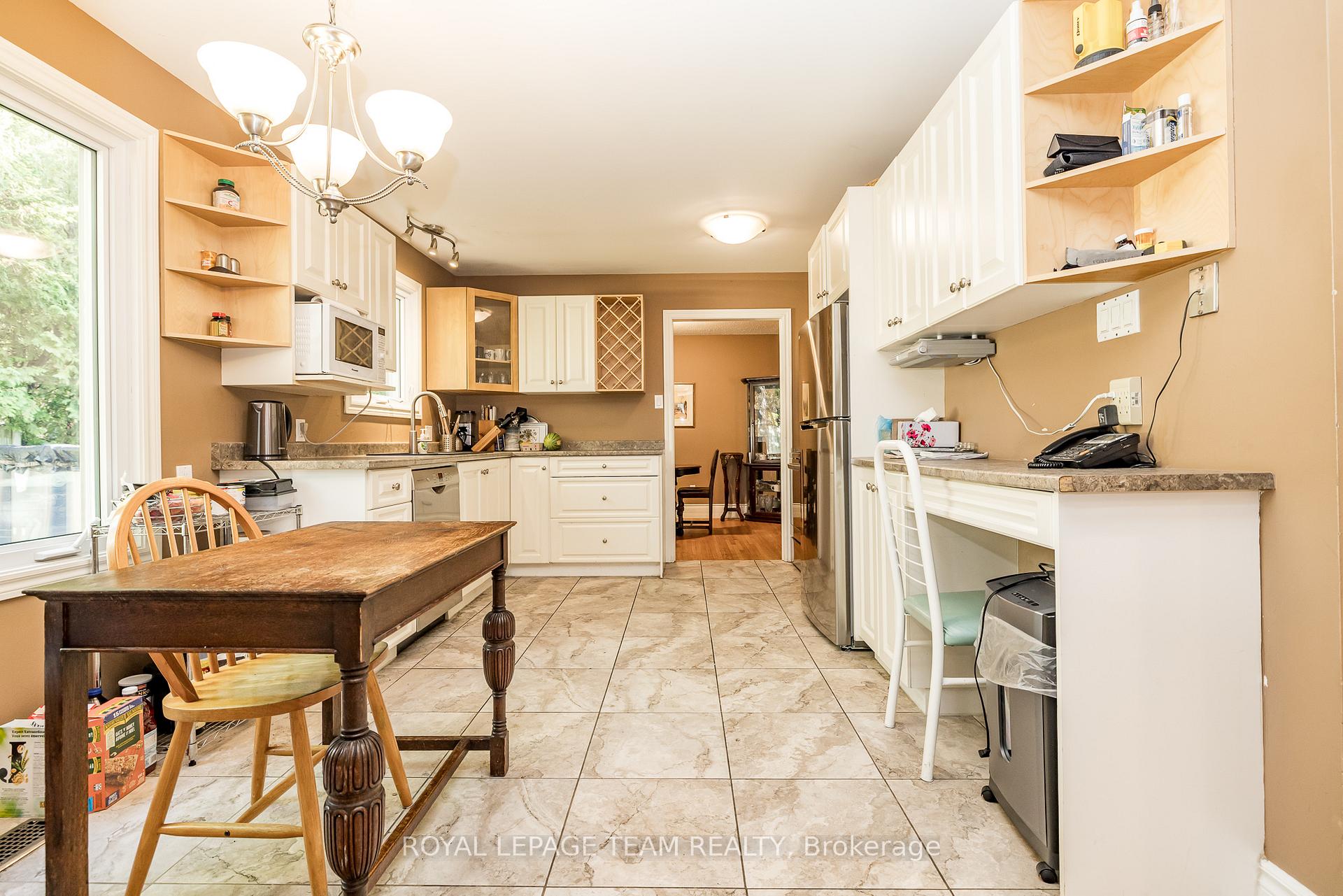 Photo 11 of 47 Glendenning Drive, Ottawa, Arlington Woods — HOMEH