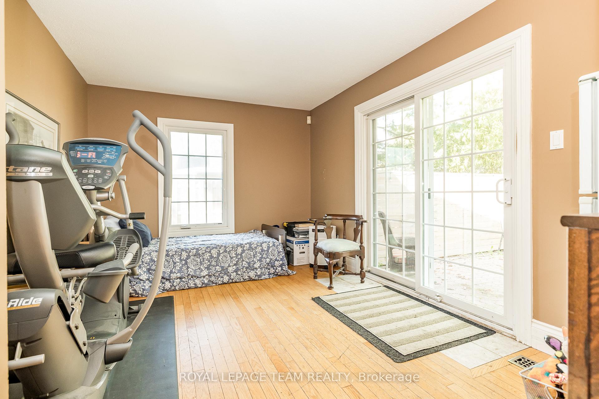 Photo 13 of 47 Glendenning Drive, Ottawa, Arlington Woods — HOMEH