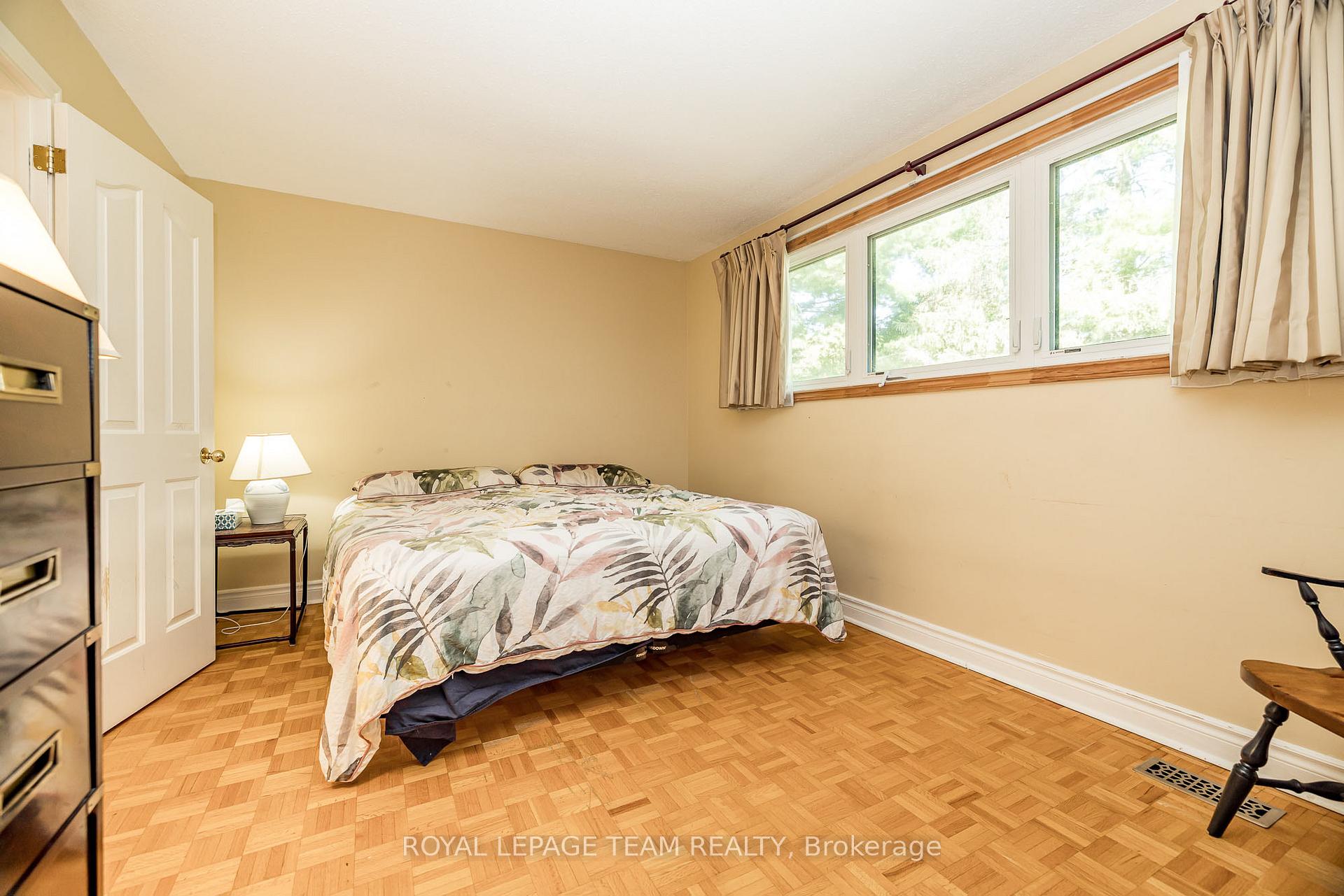 Photo 16 of 47 Glendenning Drive, Ottawa, Arlington Woods — HOMEH