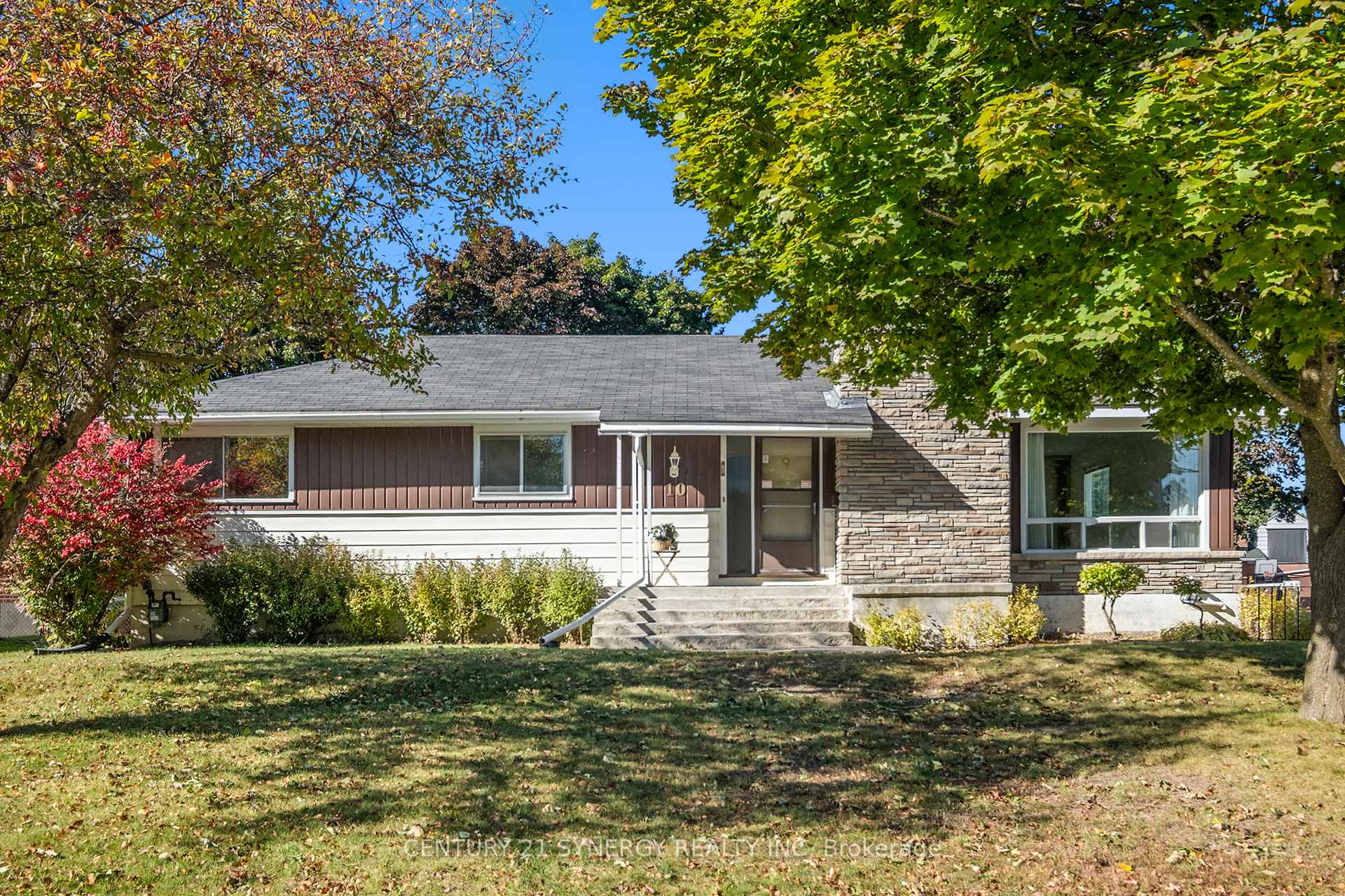 Photo 1 of 10 Florence Street, Smiths Falls — HOMEH