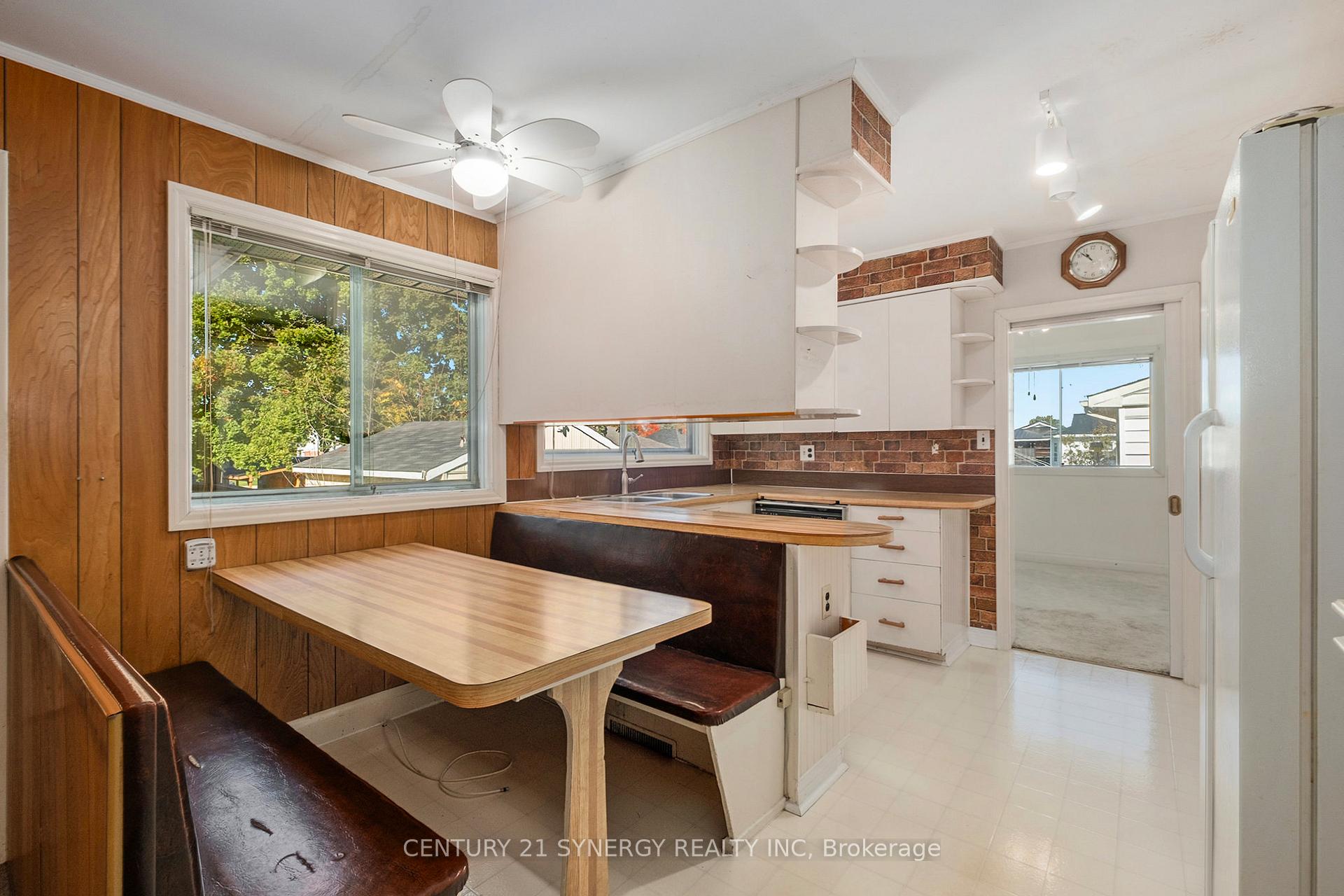 Photo 14 of 10 Florence Street, Smiths Falls — HOMEH