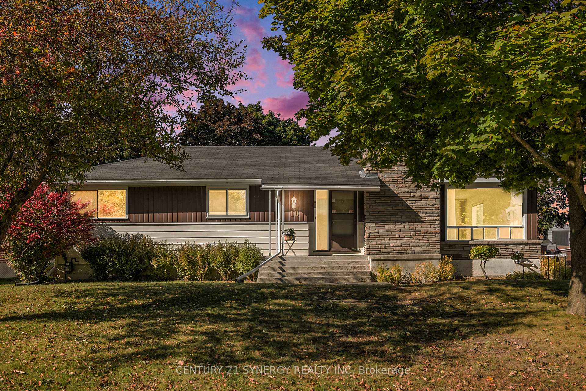 Photo 42 of 10 Florence Street, Smiths Falls — HOMEH