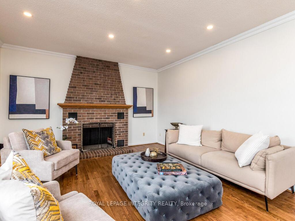 Photo 17 of 17 Arbuckle Crescent, Ottawa, Manordale — HOMEH