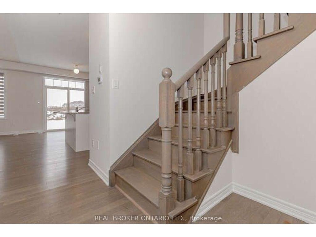 Photo 10 of 546 Red Elm Road, Shelburne — HOMEH