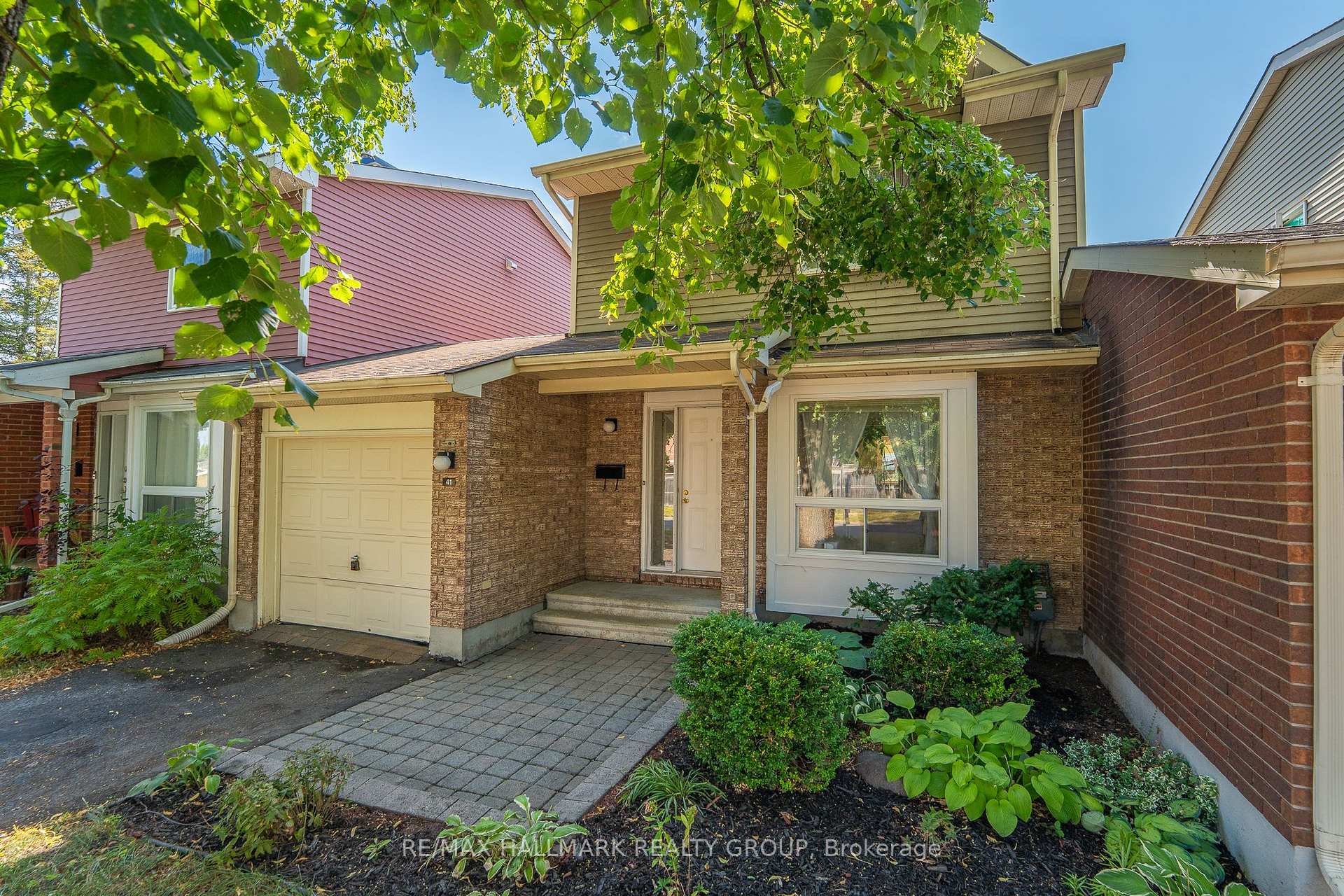 Photo 1 of 41 Sovereign Avenue, Ottawa, Craig Henry/Woodvale — HOMEH