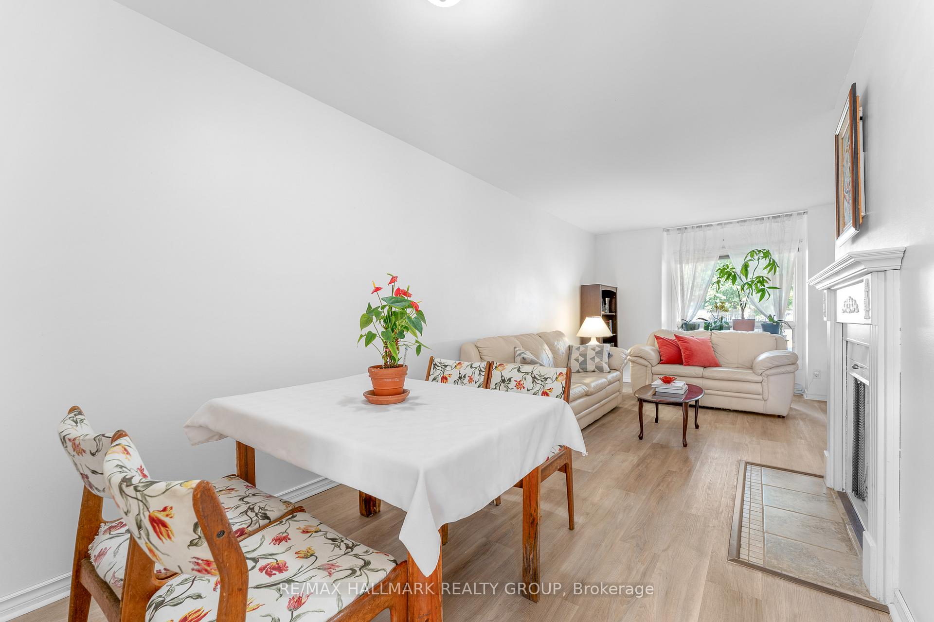 Photo 15 of 41 Sovereign Avenue, Ottawa, Craig Henry/Woodvale — HOMEH