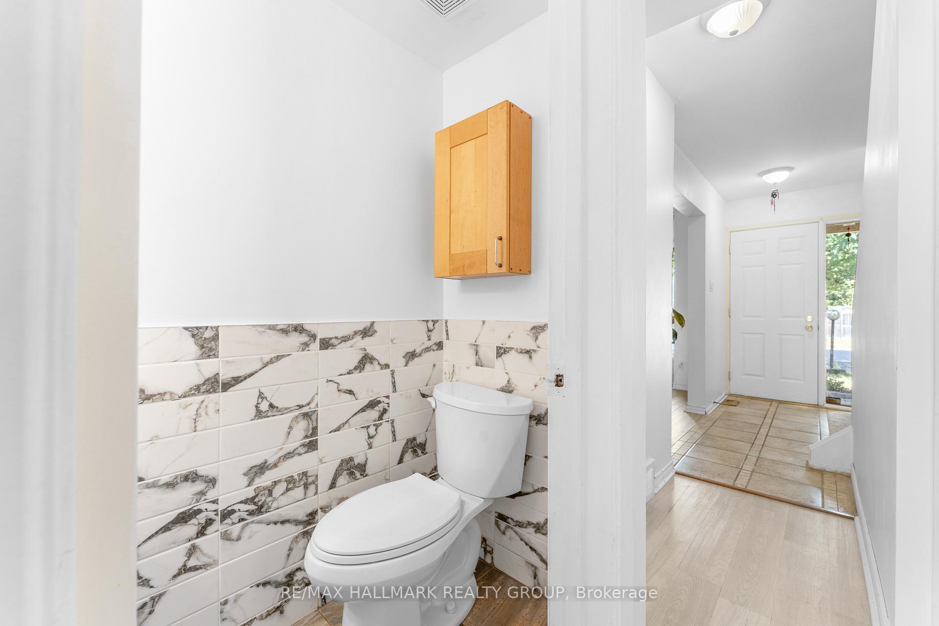 Photo 26 of 41 Sovereign Avenue, Ottawa, Craig Henry/Woodvale — HOMEH