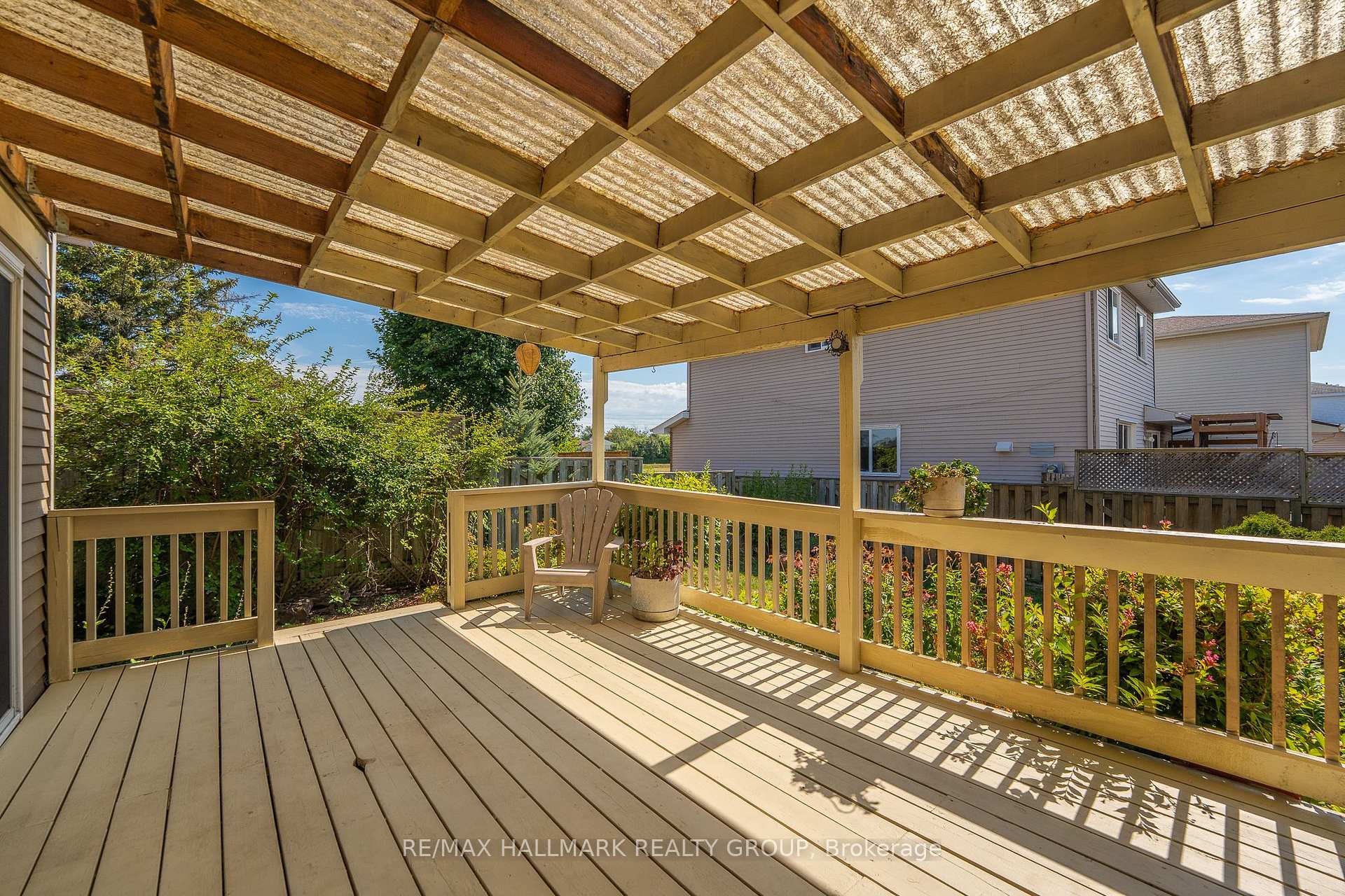 Photo 41 of 41 Sovereign Avenue, Ottawa, Craig Henry/Woodvale — HOMEH