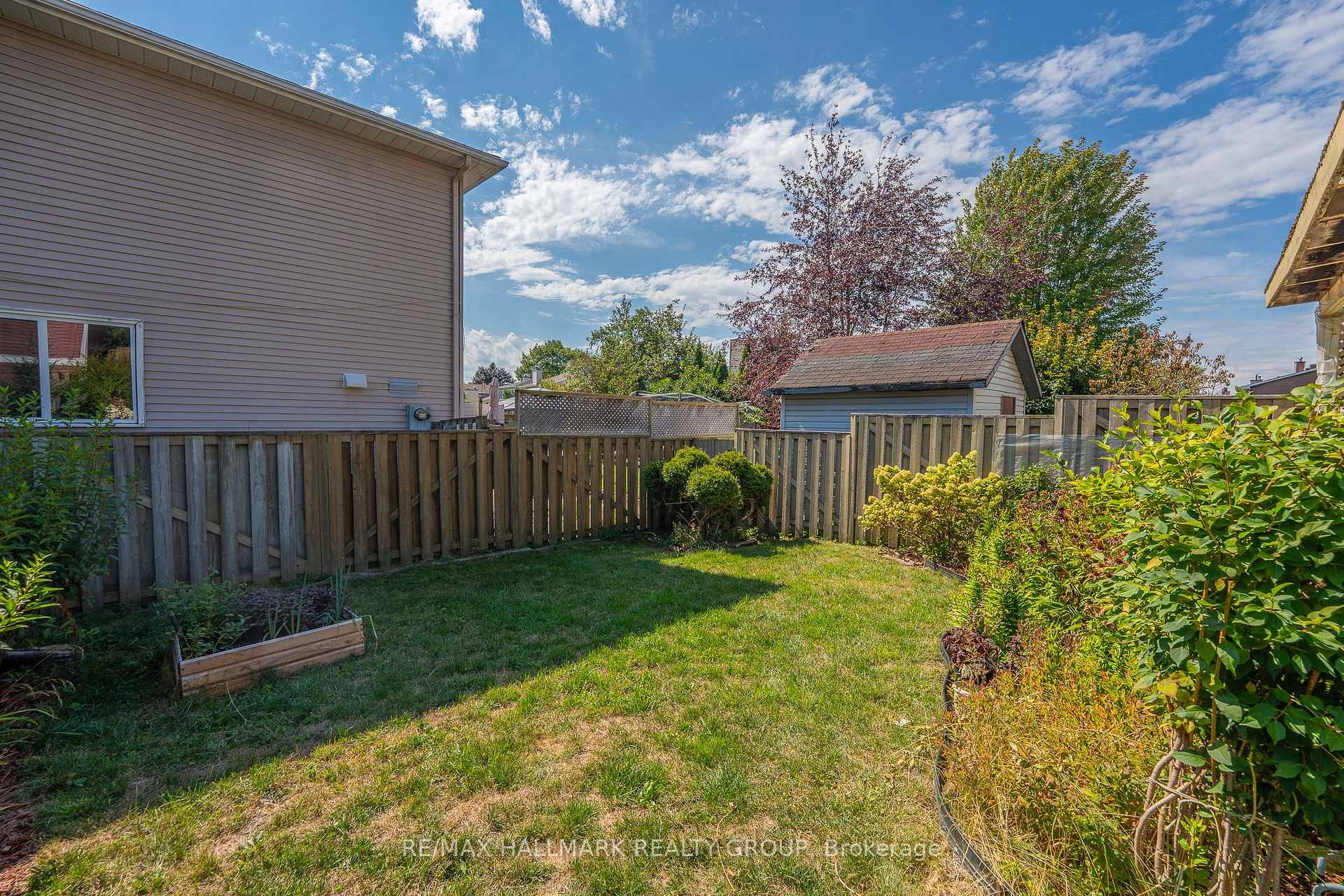 Photo 47 of 41 Sovereign Avenue, Ottawa, Craig Henry/Woodvale — HOMEH