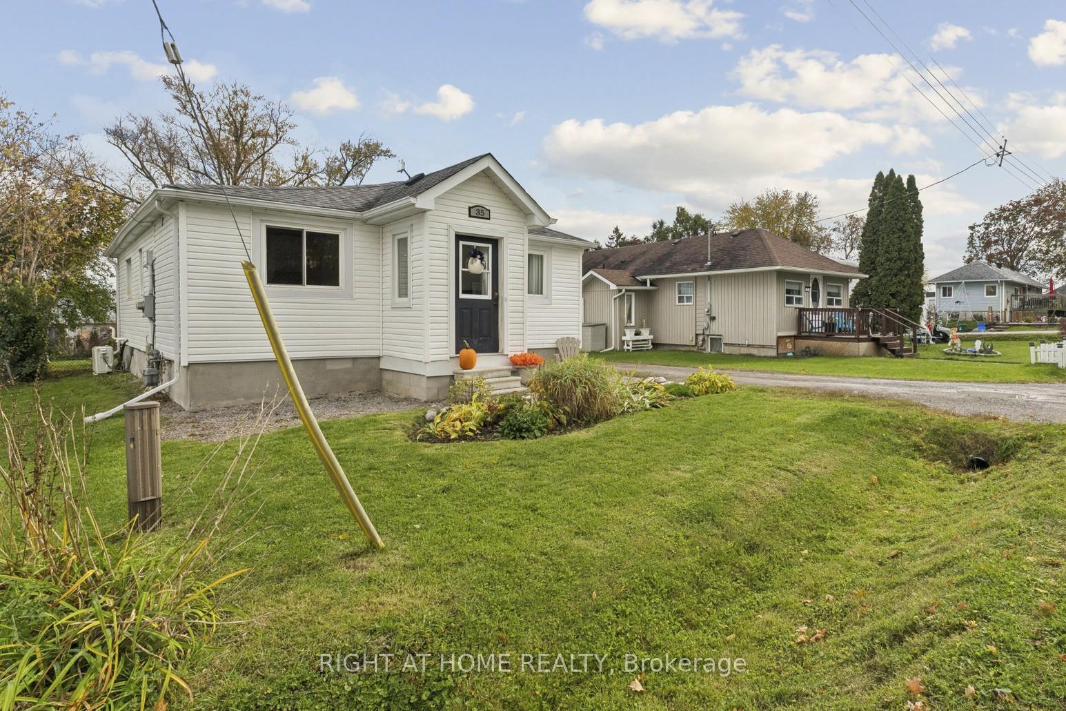 Photo 4 of 35 Lakeview Avenue, Scugog, Rural Scugog — HOMEH