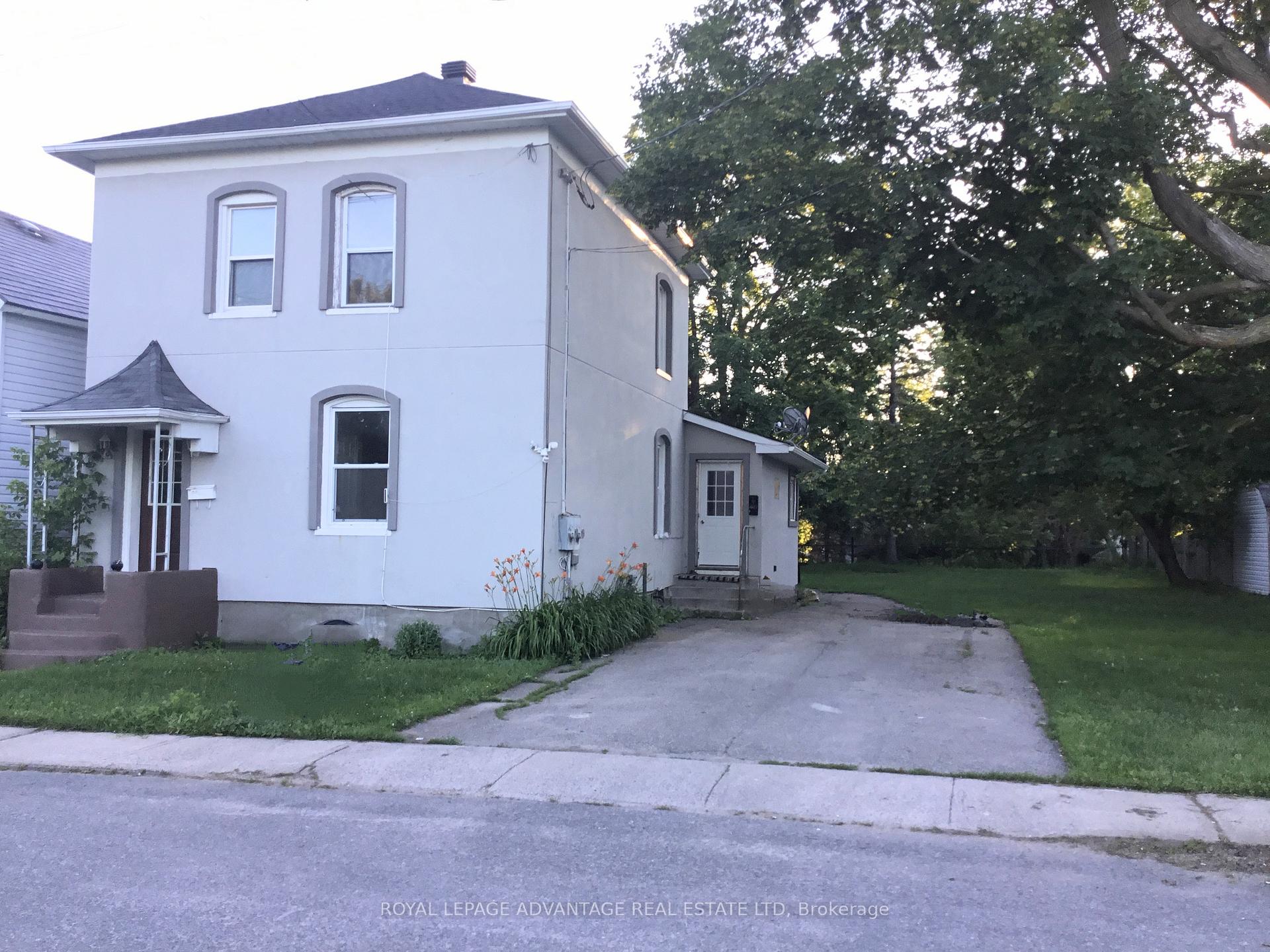 Photo 1 of 48 Montague Street, Smiths Falls — HOMEH