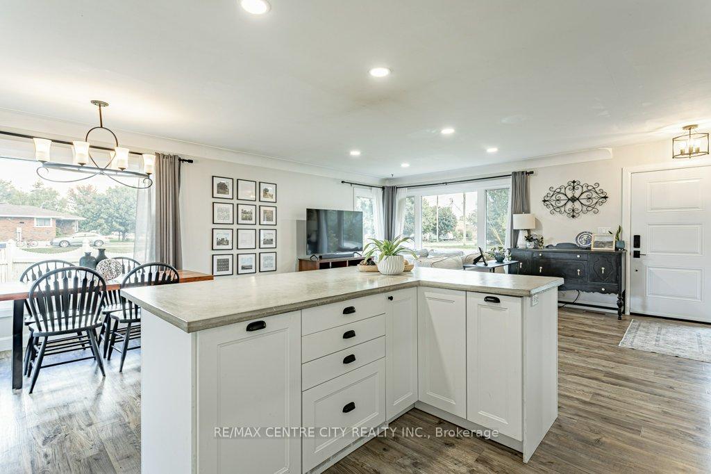 Photo 8 of 194 Appin Road, Southwest Middlesex, Glencoe — HOMEH