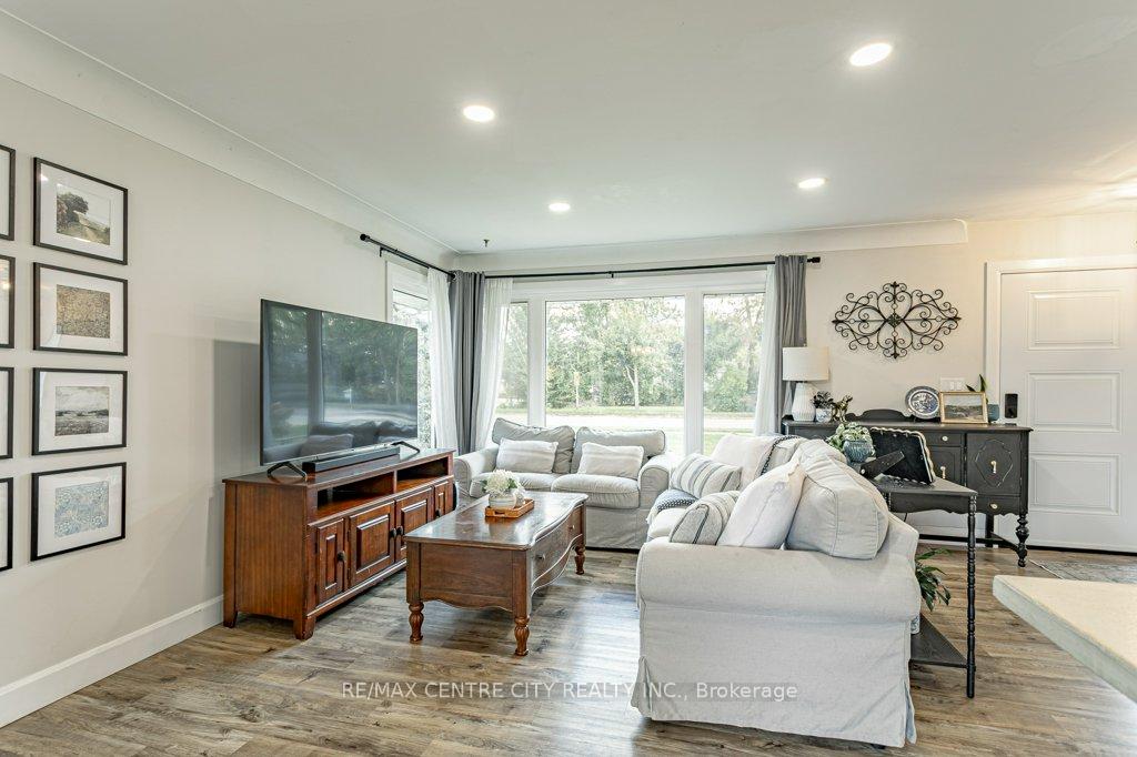 Photo 9 of 194 Appin Road, Southwest Middlesex, Glencoe — HOMEH