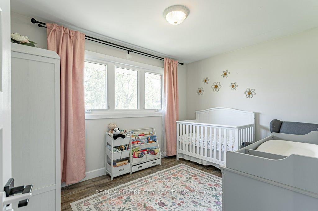 Photo 12 of 194 Appin Road, Southwest Middlesex, Glencoe — HOMEH