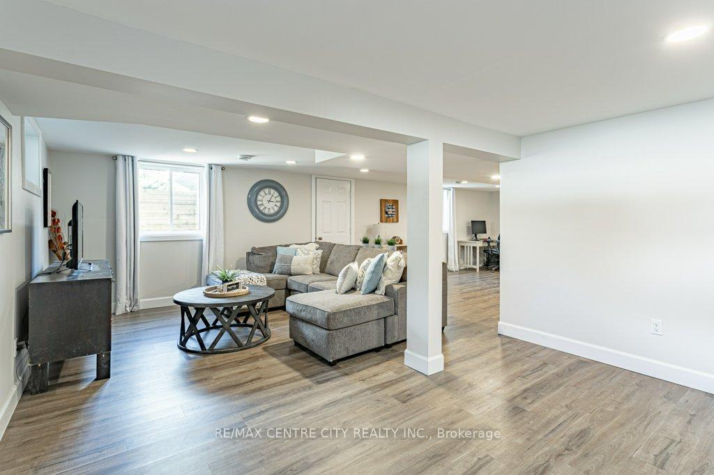 Photo 22 of 194 Appin Road, Southwest Middlesex, Glencoe — HOMEH