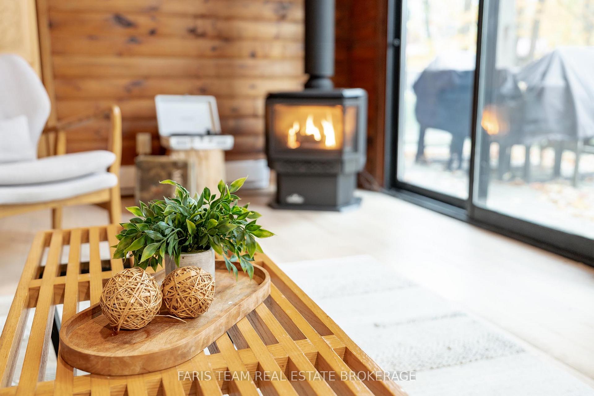 Photo 12 of 7475 Island Crescent, Severn, Washago — HOMEH