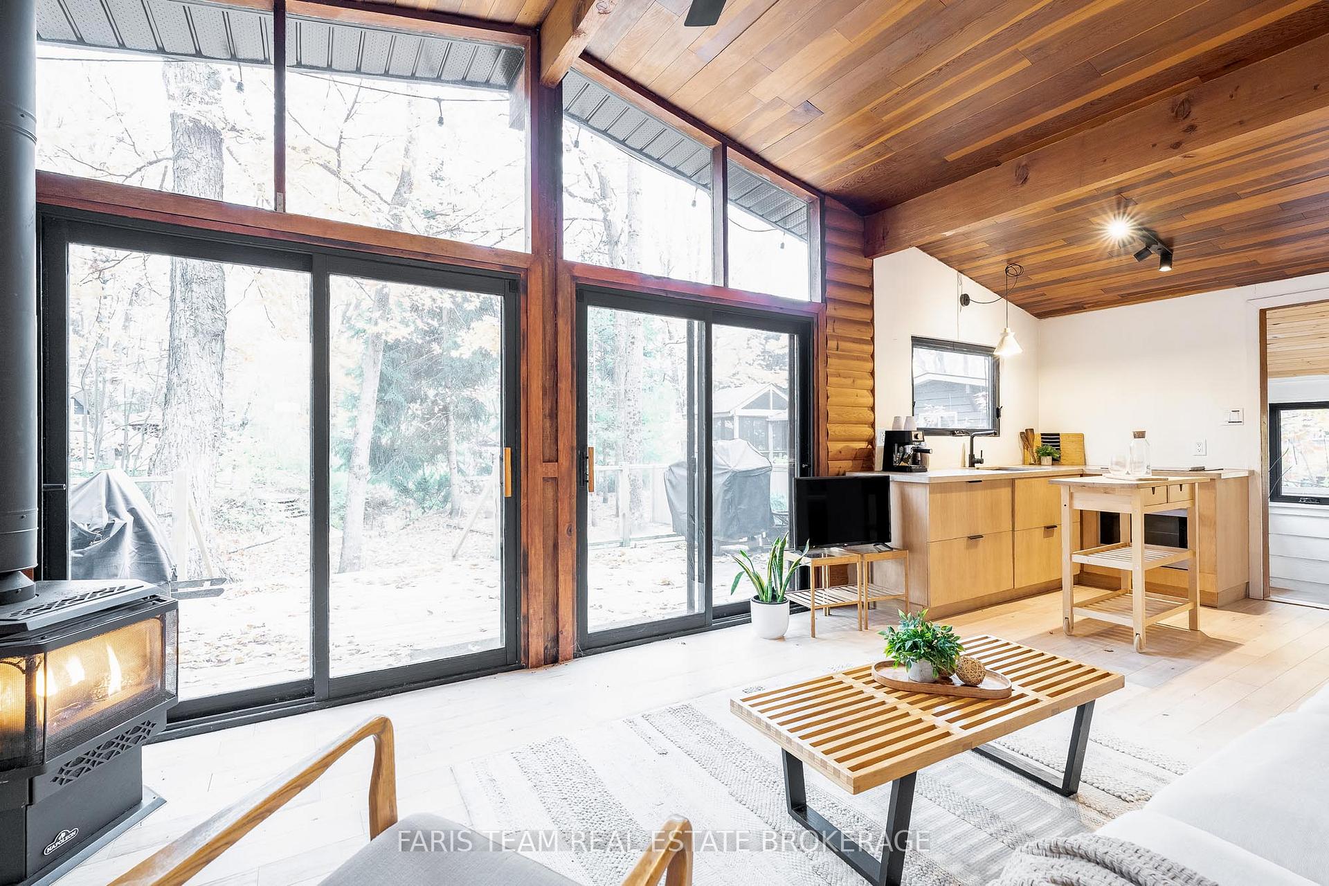 Photo 14 of 7475 Island Crescent, Severn, Washago — HOMEH