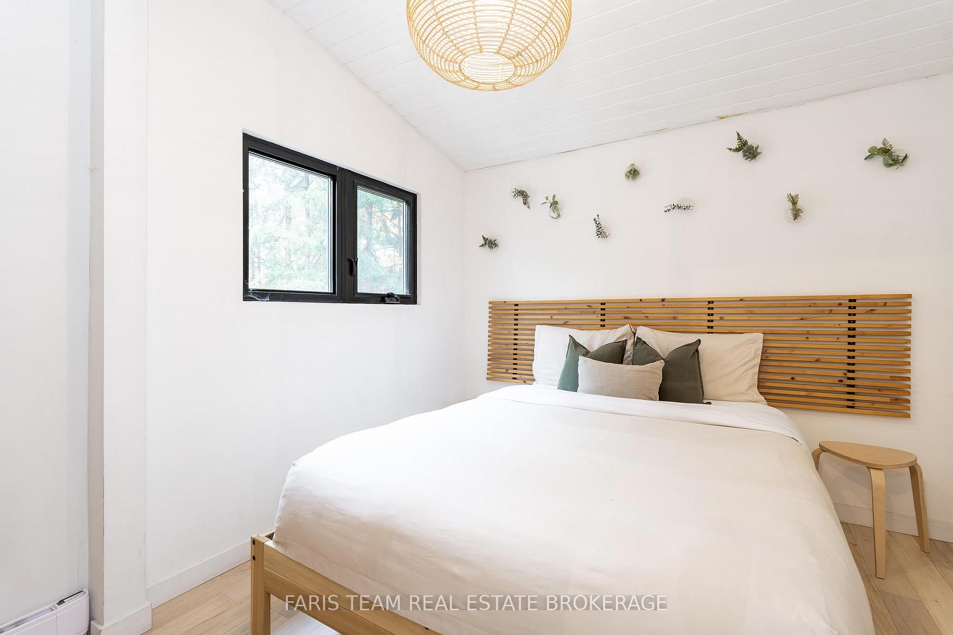 Photo 15 of 7475 Island Crescent, Severn, Washago — HOMEH