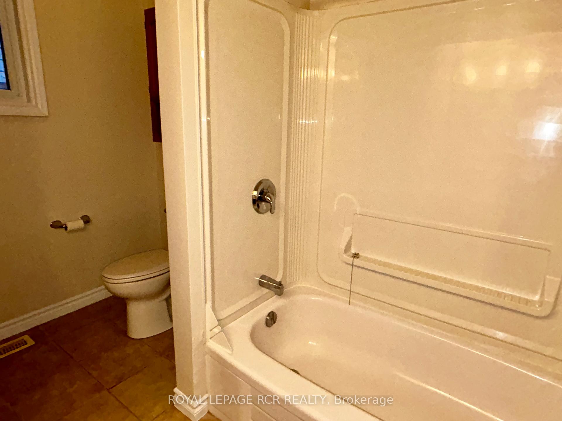 Photo 15 of Unit Main Floor, 427 Pine Grove Avenue, Shelburne — HOMEH