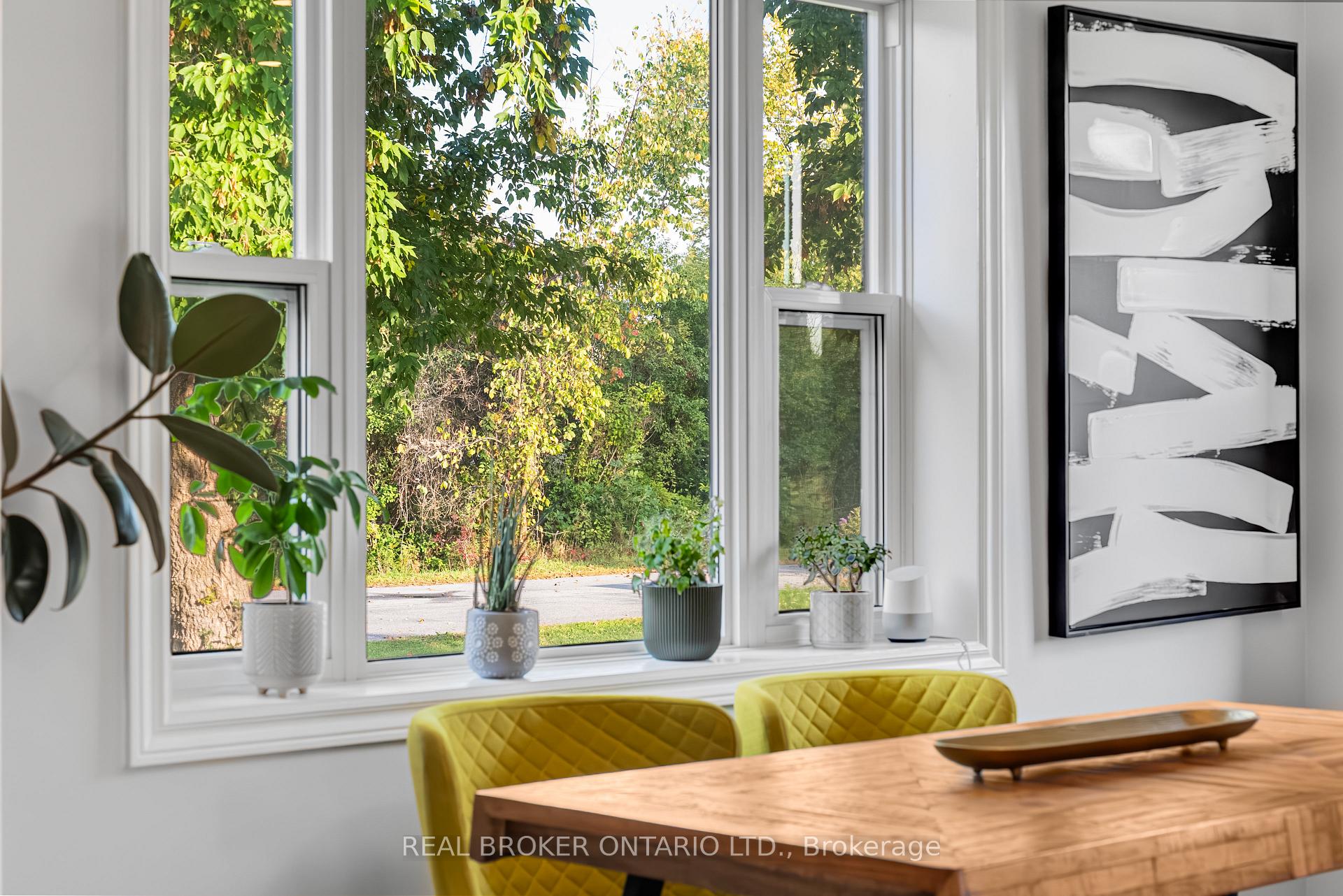 Photo 11 of 60 Union Street, Smiths Falls — HOMEH