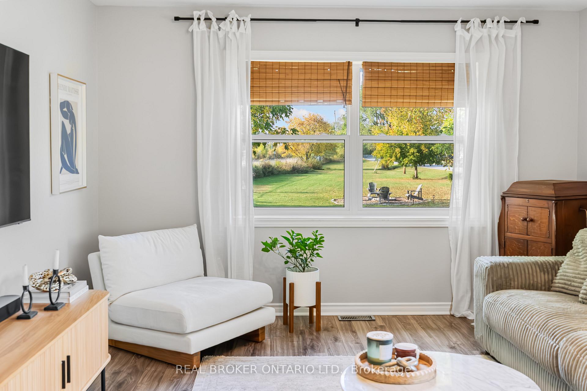 Photo 15 of 60 Union Street, Smiths Falls — HOMEH