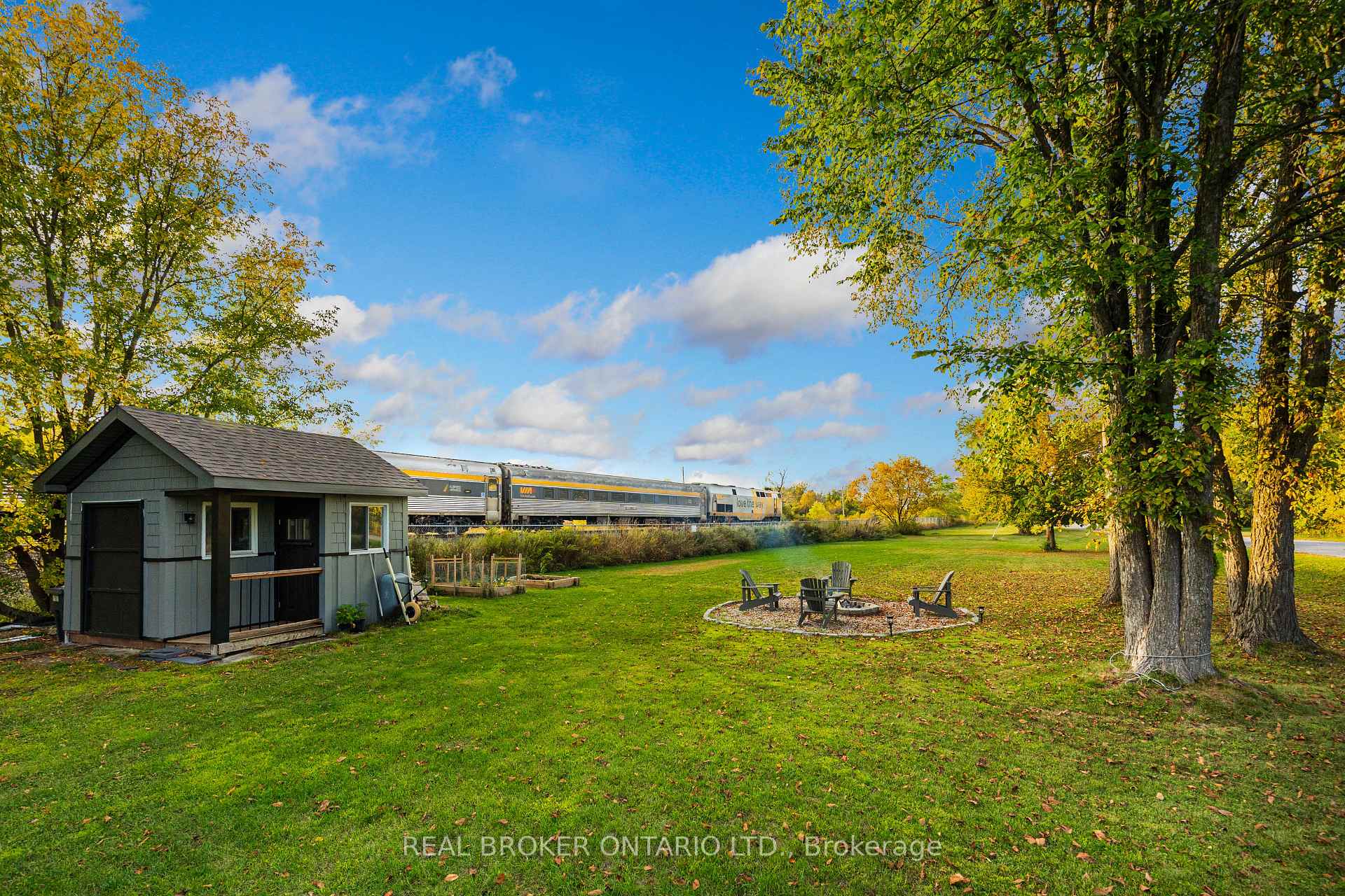 Photo 29 of 60 Union Street, Smiths Falls — HOMEH